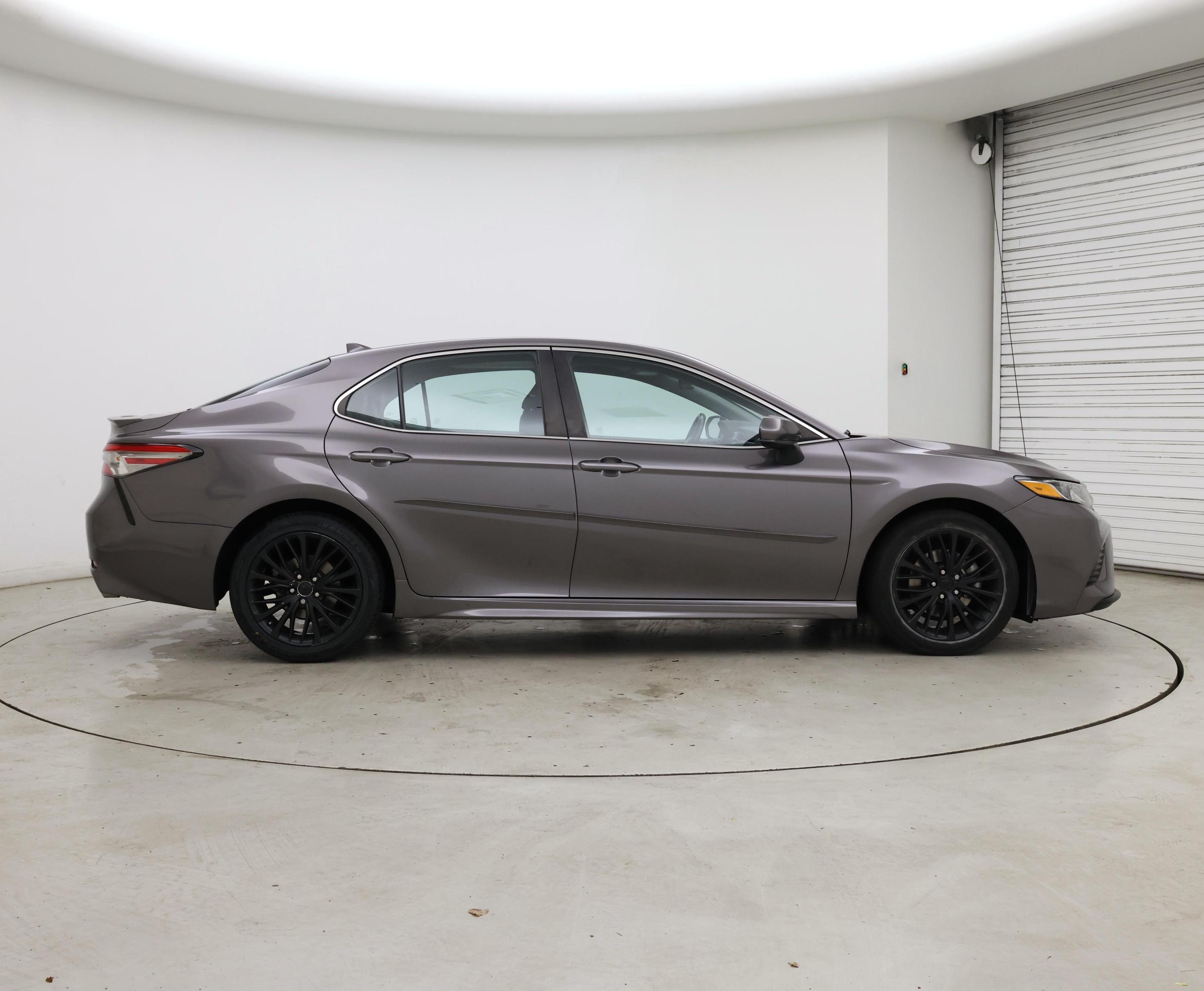 Thumbnail: 2019 Toyota Camry - 7
