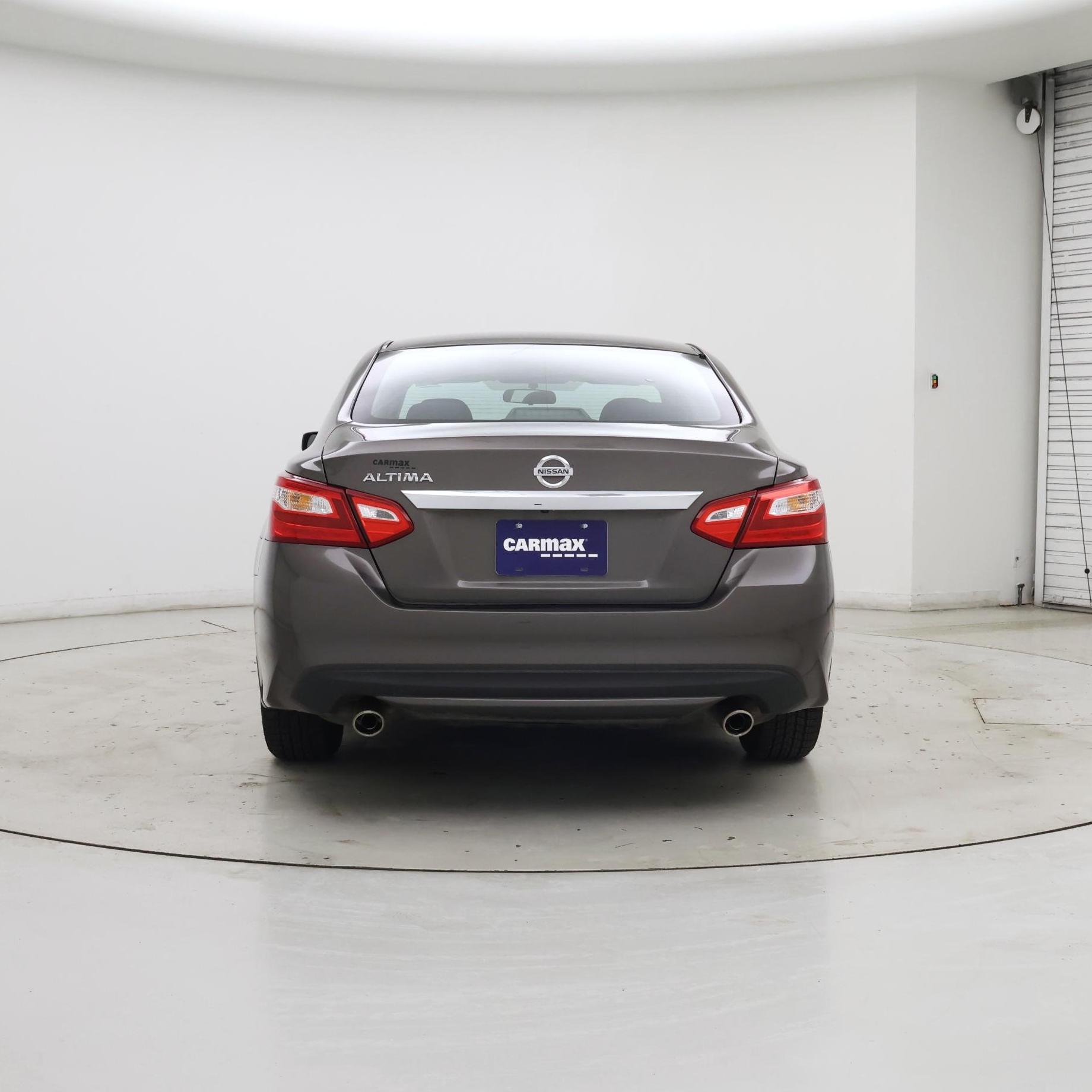 Thumbnail: 2016 Nissan Altima - 6