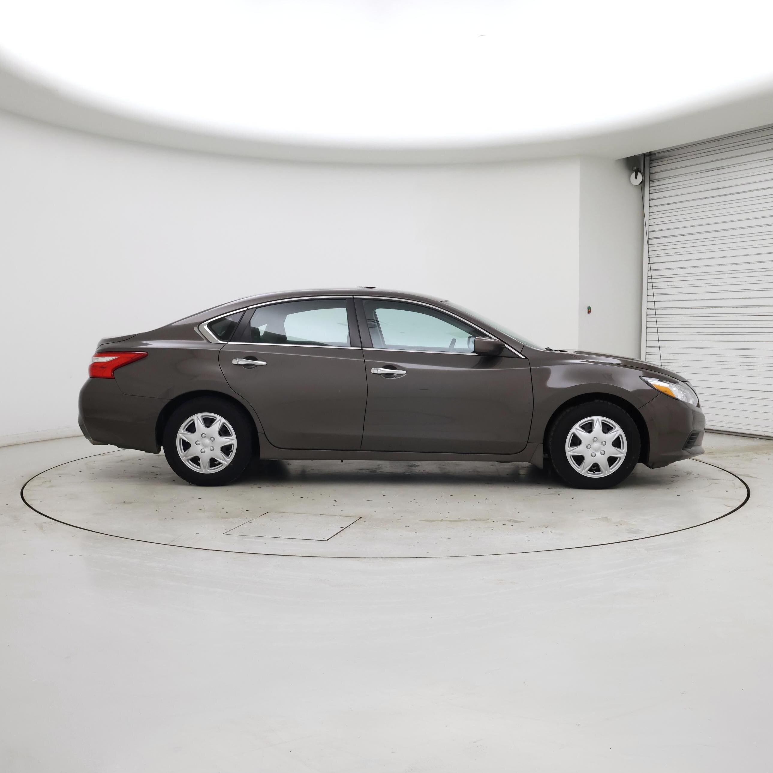 Thumbnail: 2016 Nissan Altima - 7