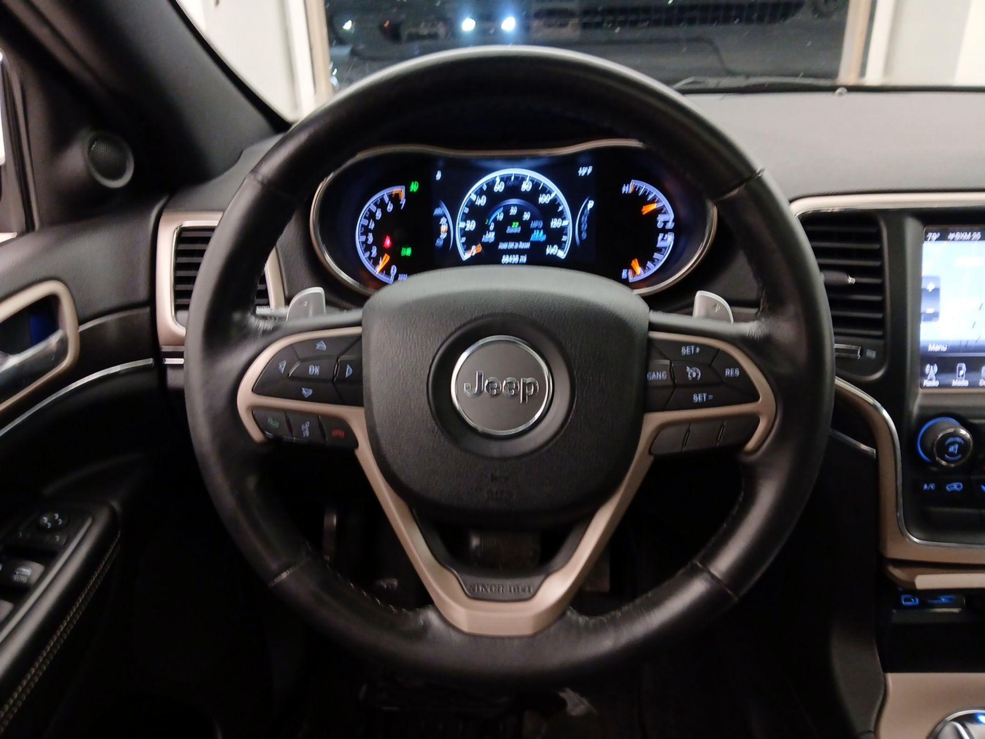 Thumbnail: 2015 Jeep Grand Cherokee - 10