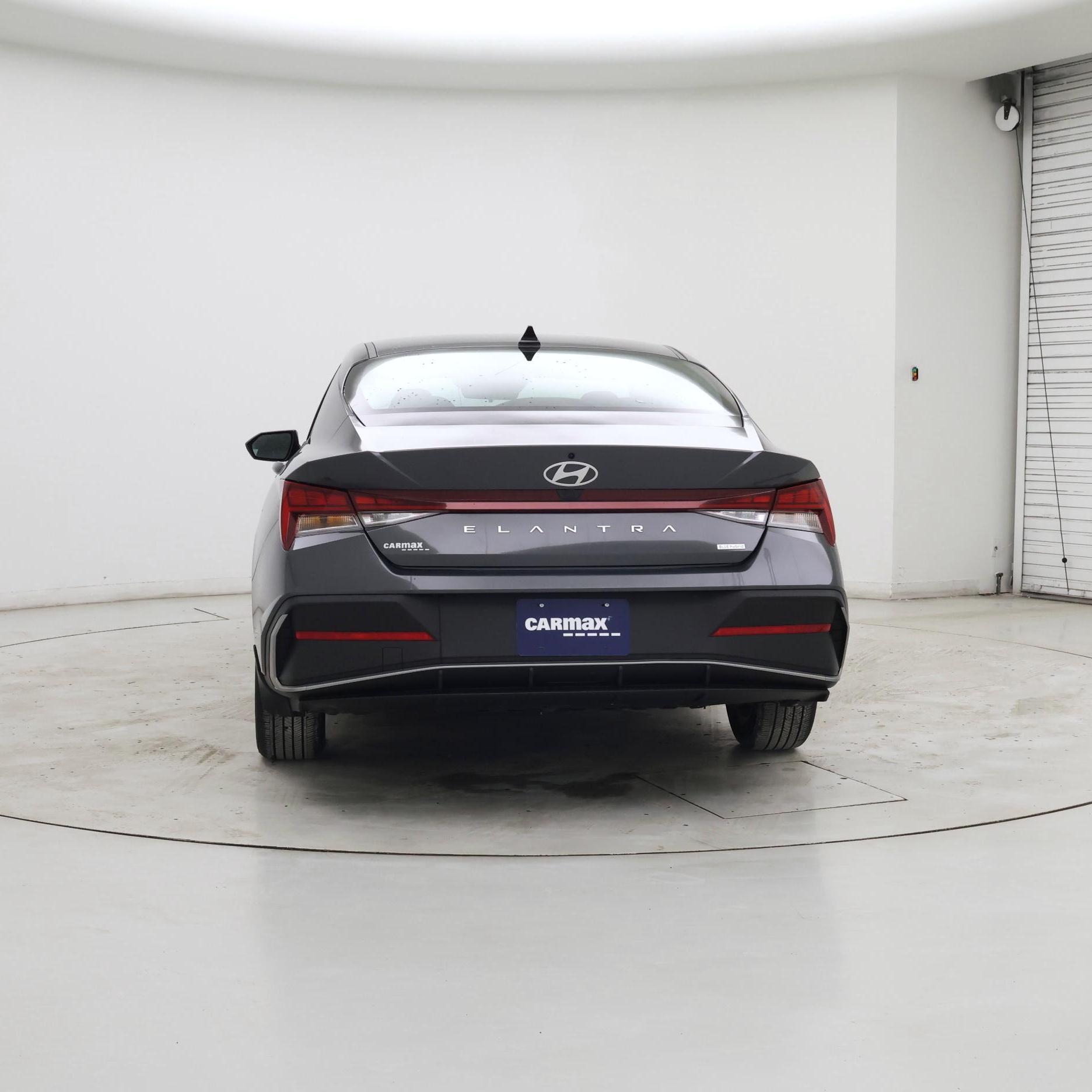 Thumbnail: 2024 Hyundai Elantra - 6