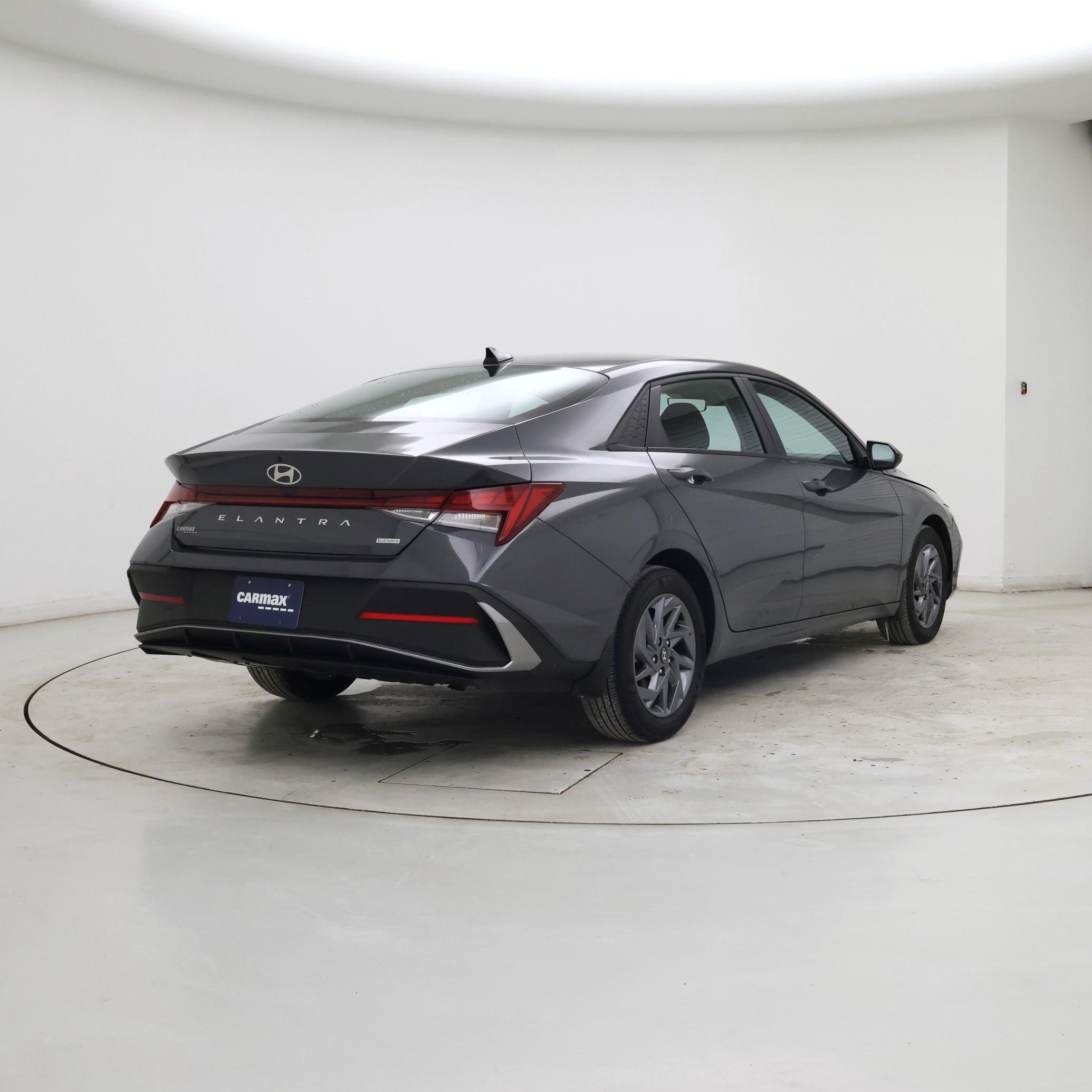 Thumbnail: 2024 Hyundai Elantra - 8