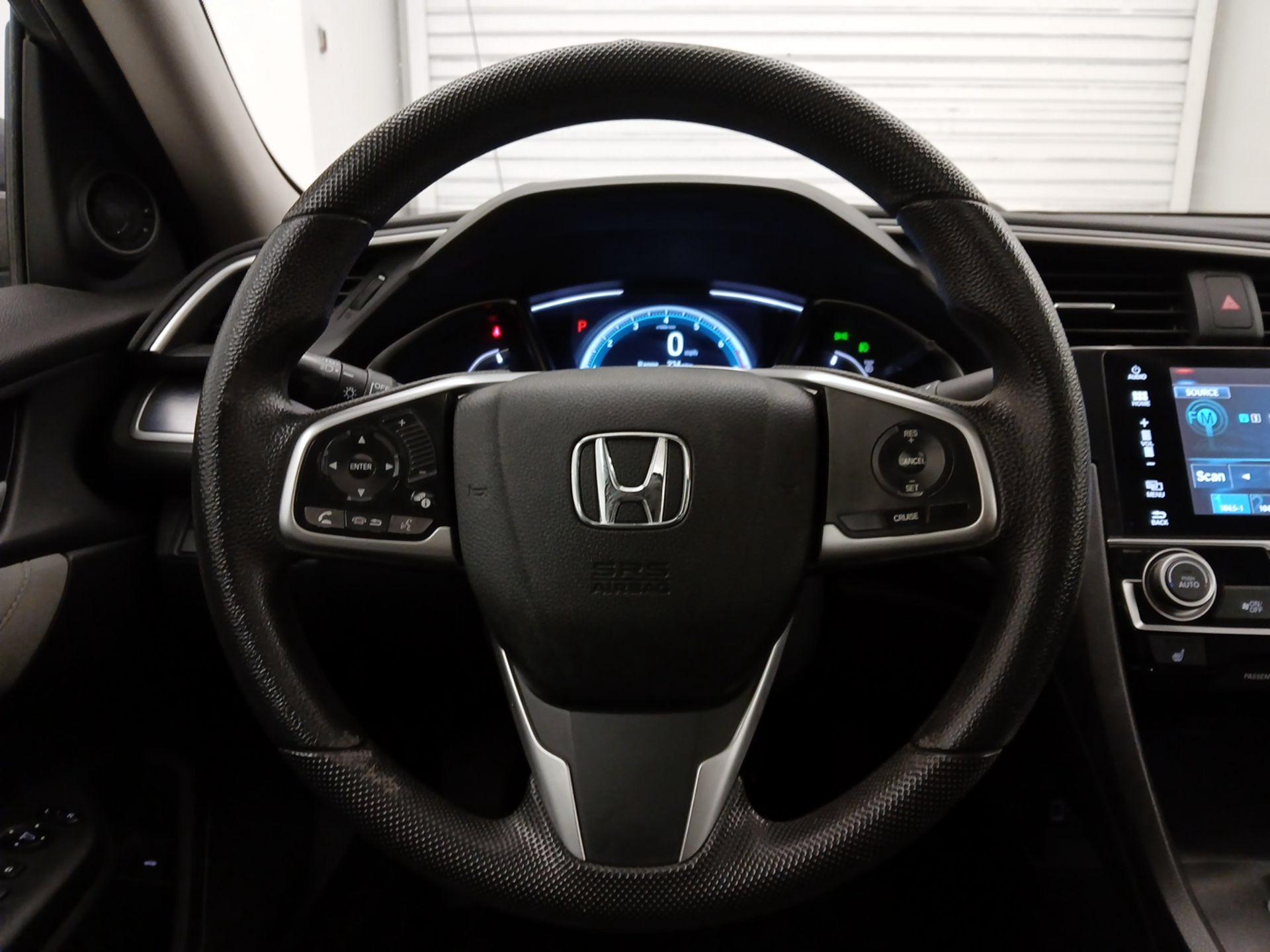 Thumbnail: 2017 Honda Civic - 10