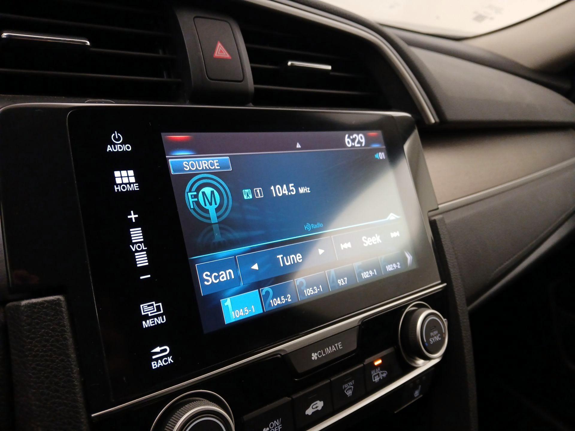 Thumbnail: 2017 Honda Civic - 15