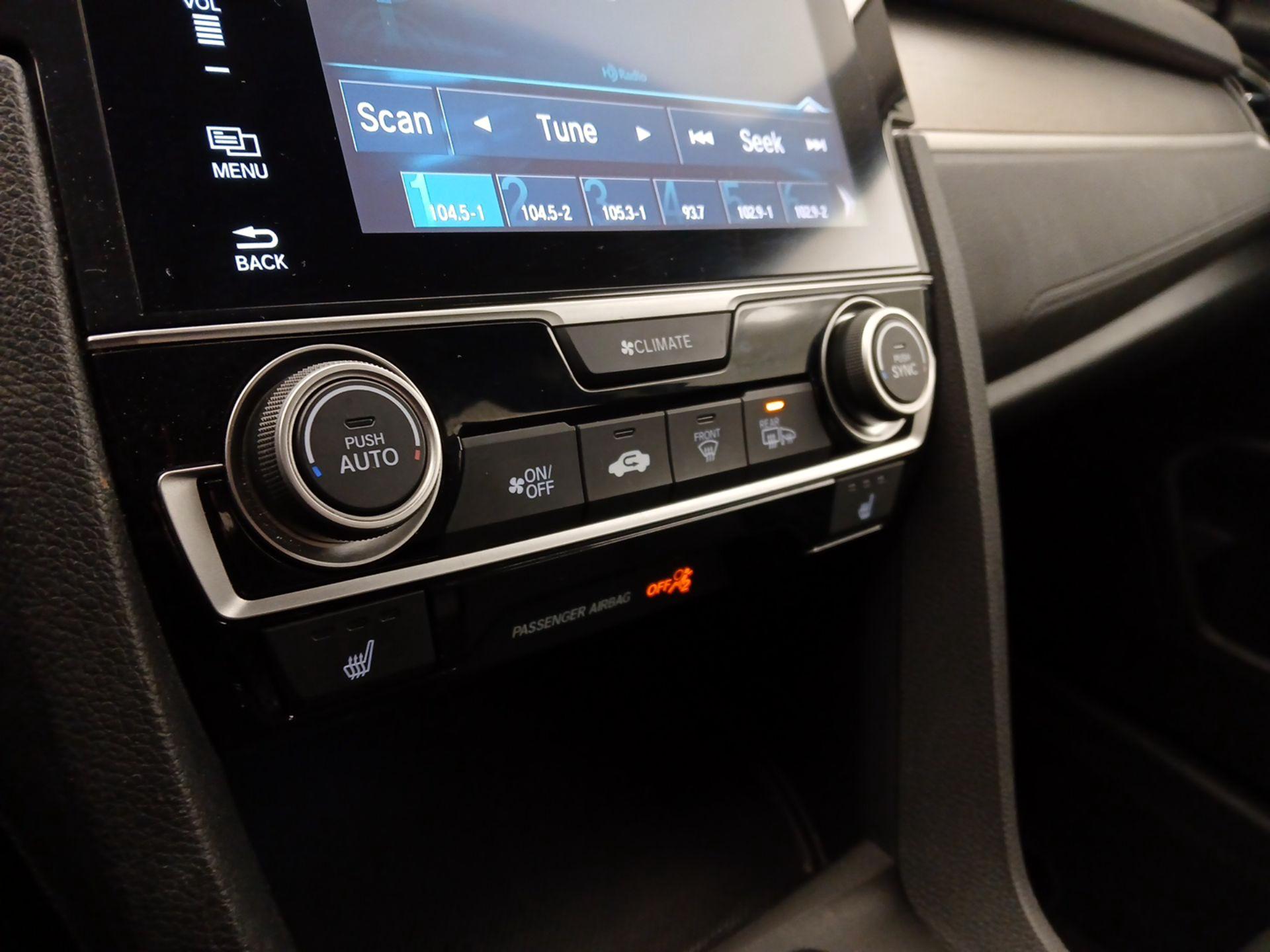 Thumbnail: 2017 Honda Civic - 16