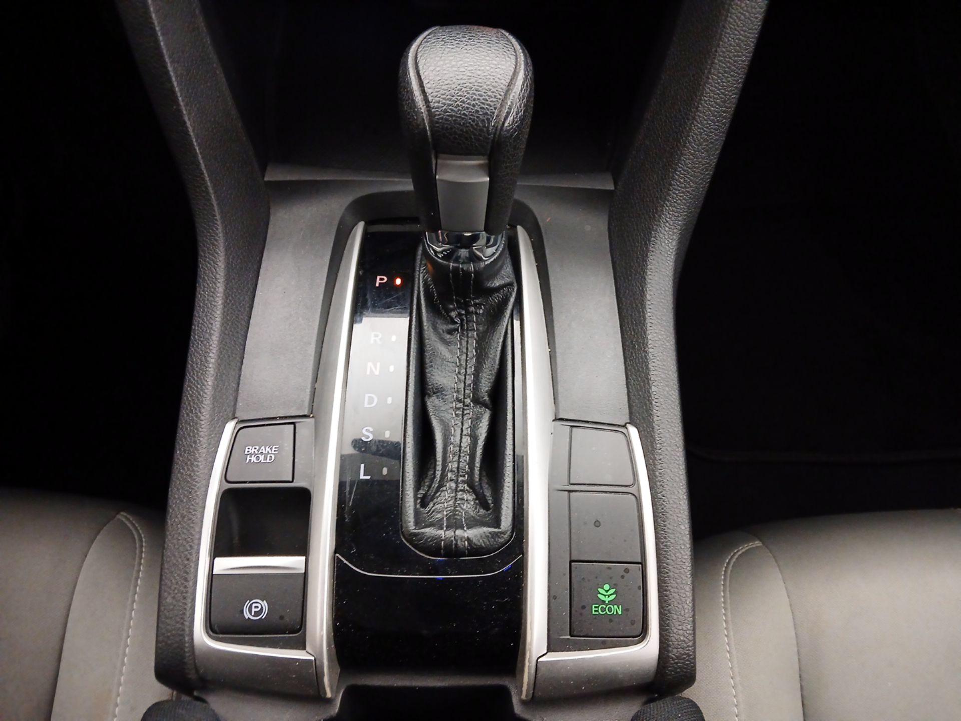 Thumbnail: 2017 Honda Civic - 17