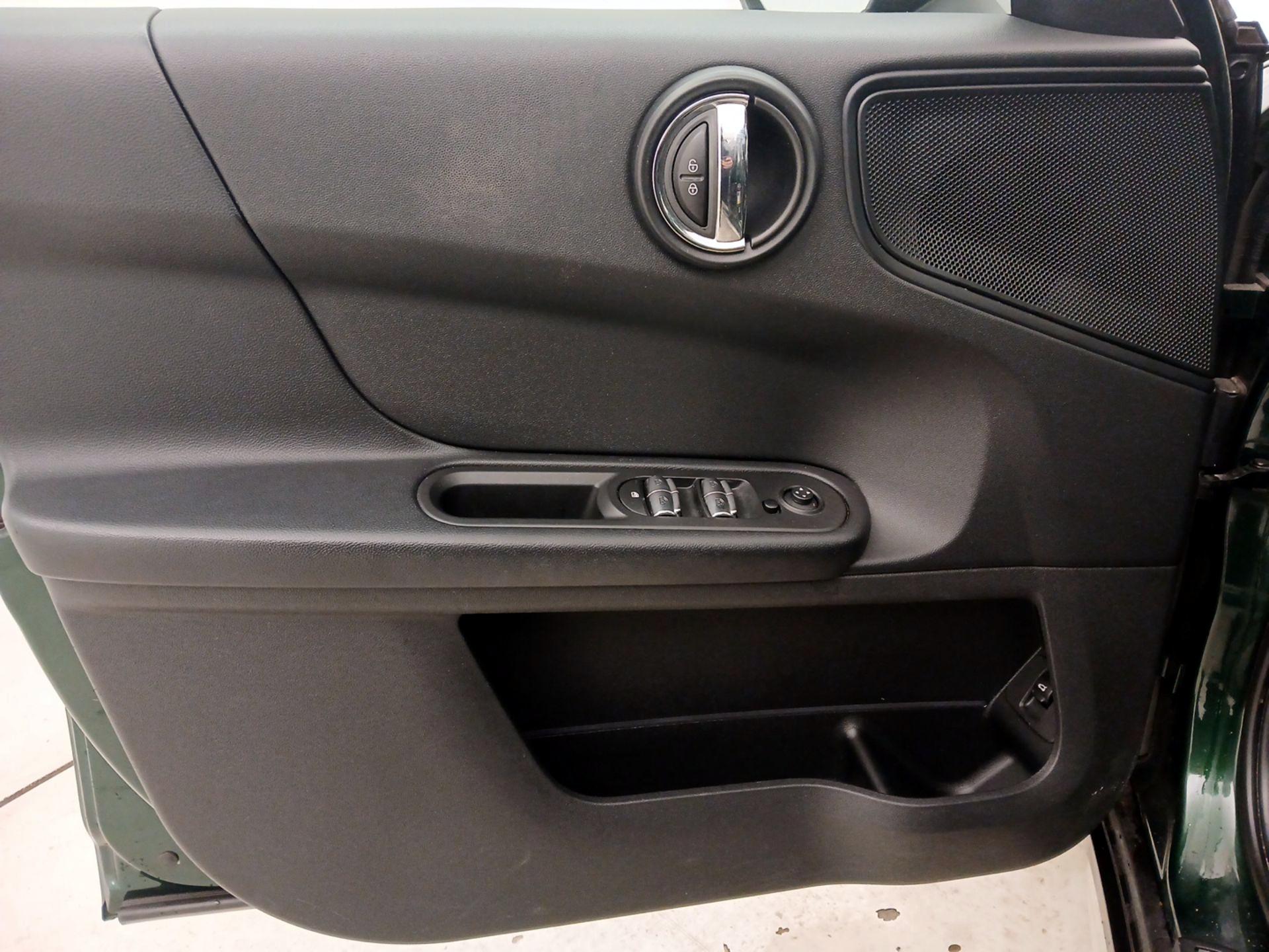 Thumbnail: 2017 MINI Cooper Countryman - 12