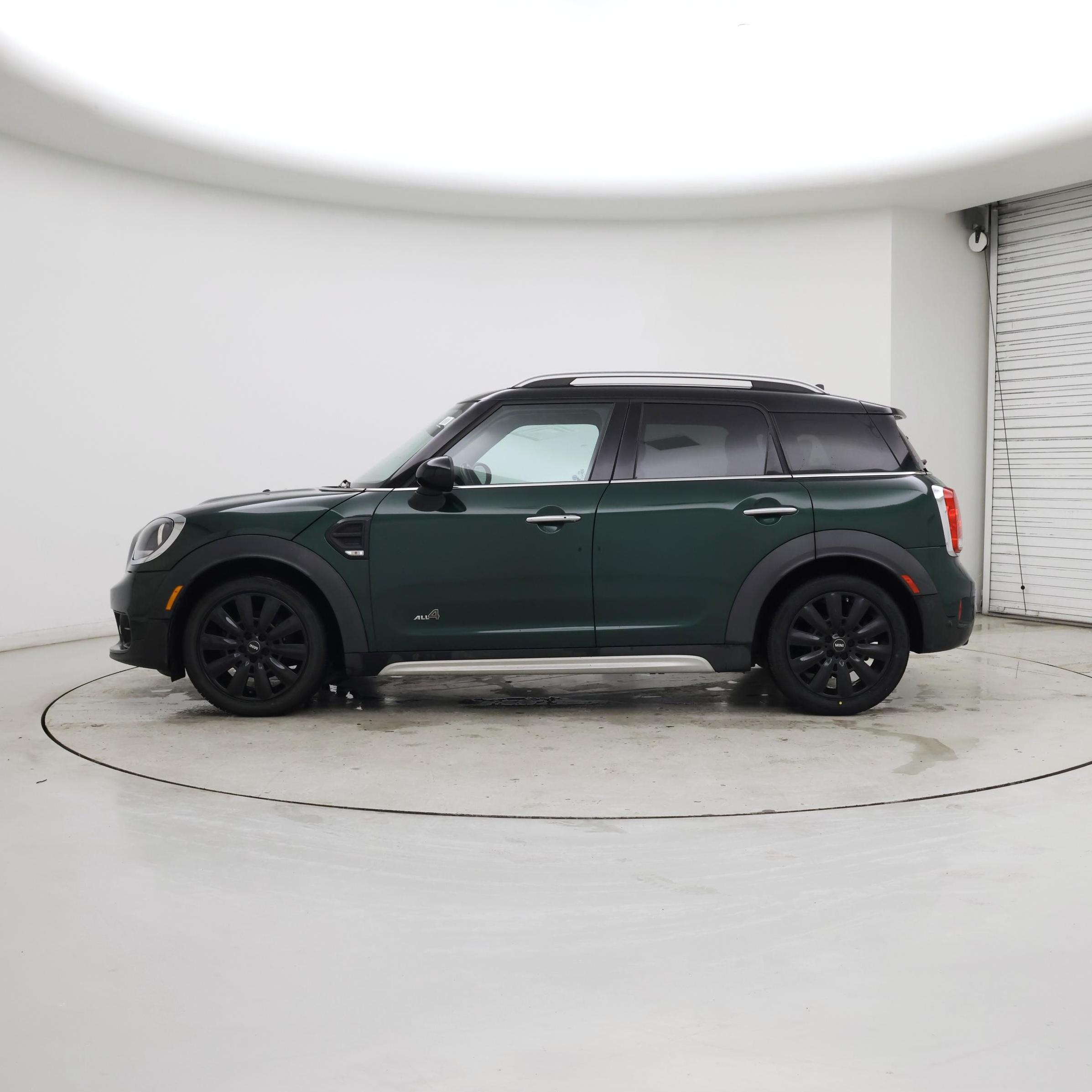 Thumbnail: 2017 MINI Cooper Countryman - 3