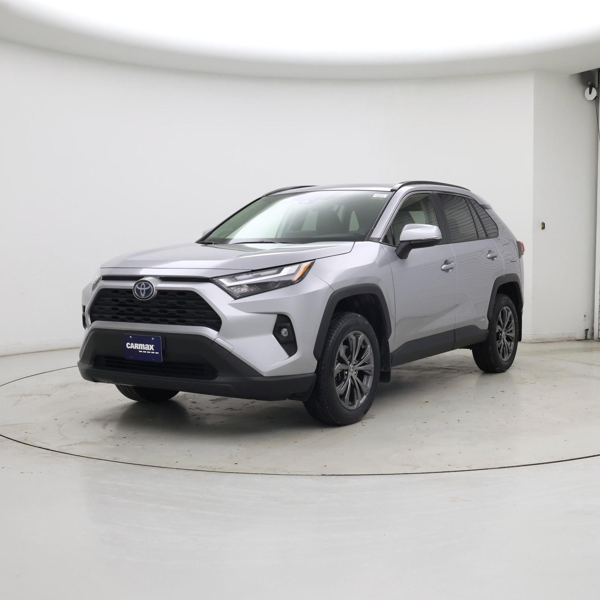 Thumbnail: 2022 Toyota RAV4 - 4