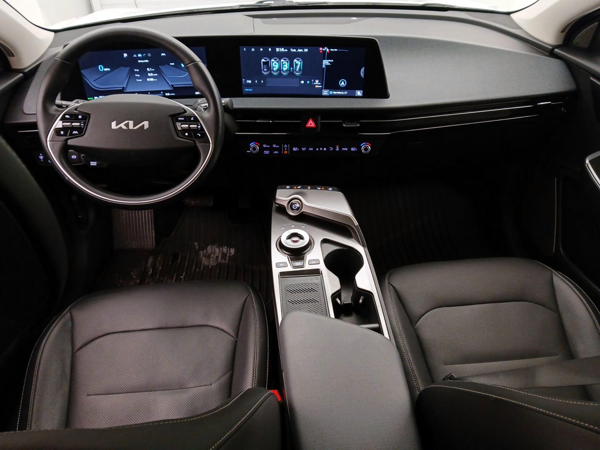 Thumbnail: 2022 Kia EV6 - 9