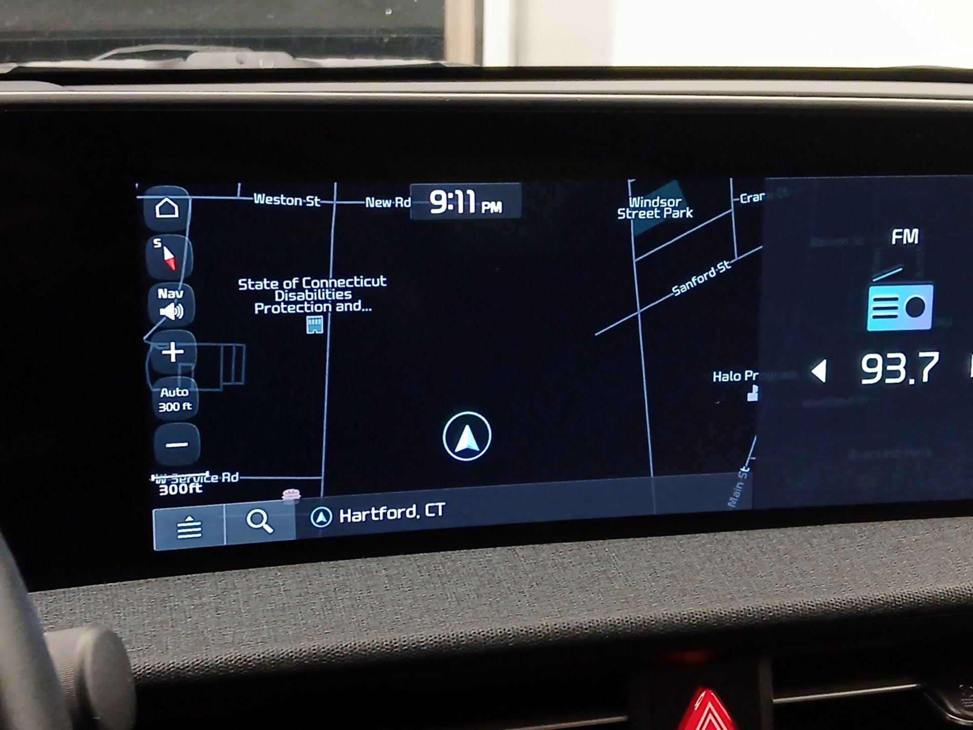 Thumbnail: 2022 Kia EV6 - 14