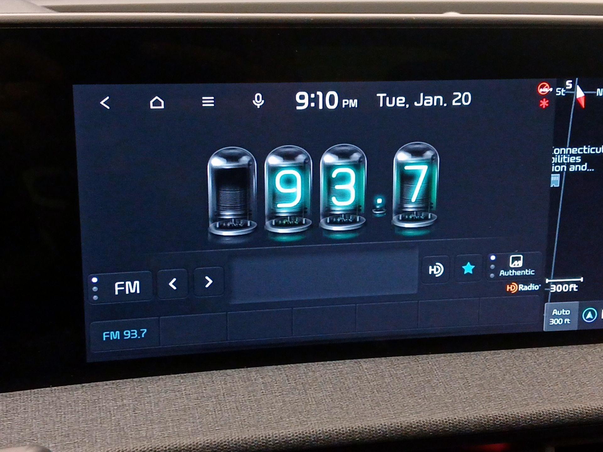 Thumbnail: 2022 Kia EV6 - 16