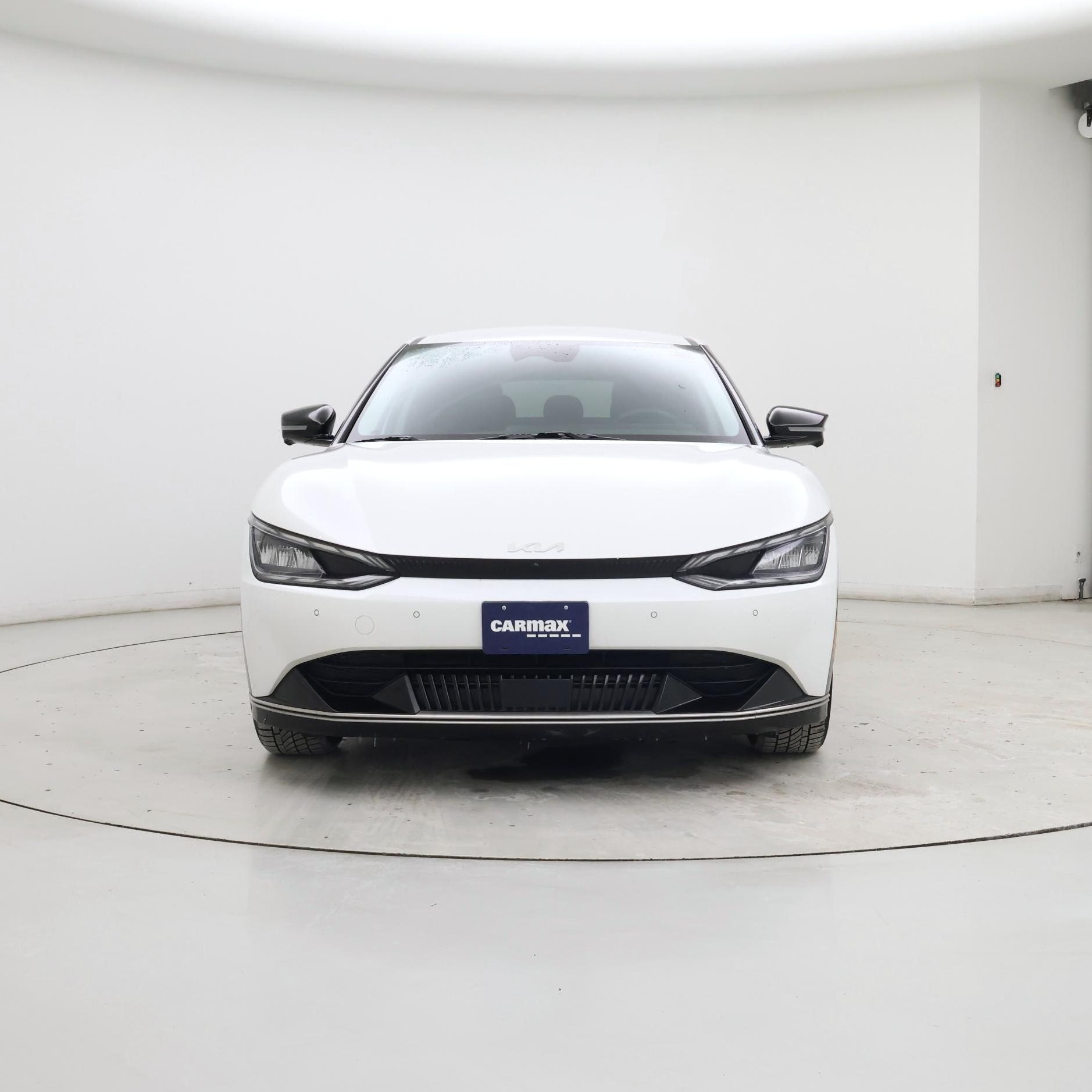 Thumbnail: 2022 Kia EV6 - 5