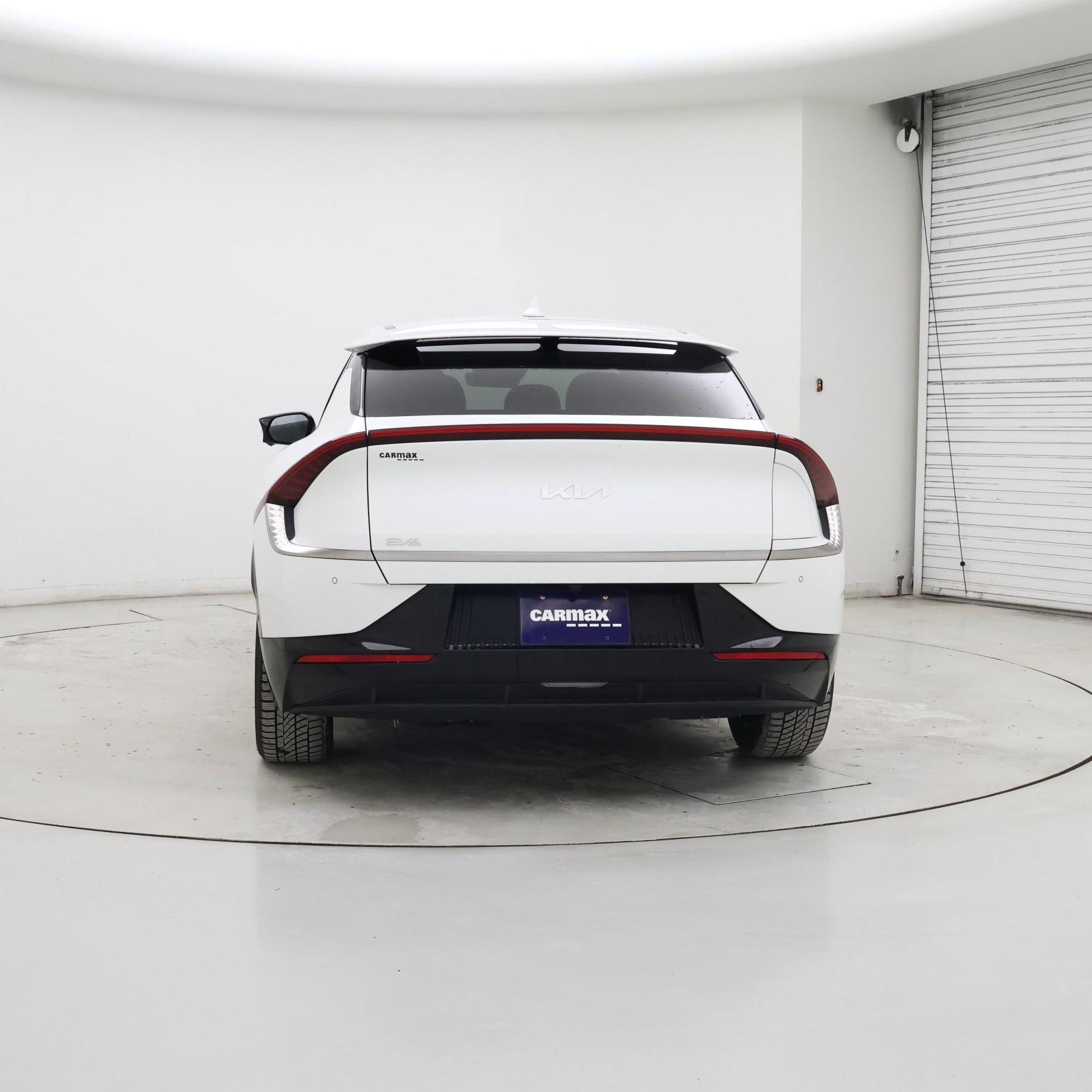 Thumbnail: 2022 Kia EV6 - 6