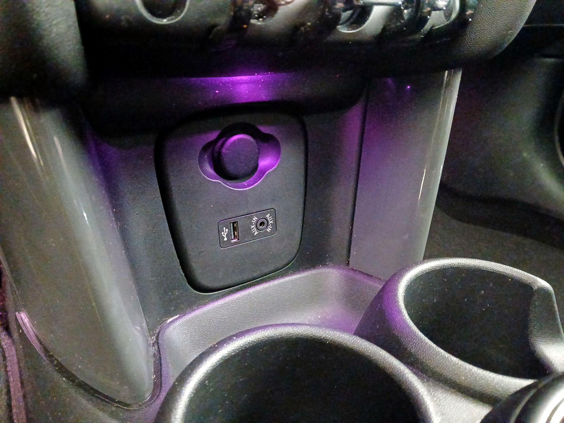 Thumbnail: 2016 MINI Cooper Hardtop - 17