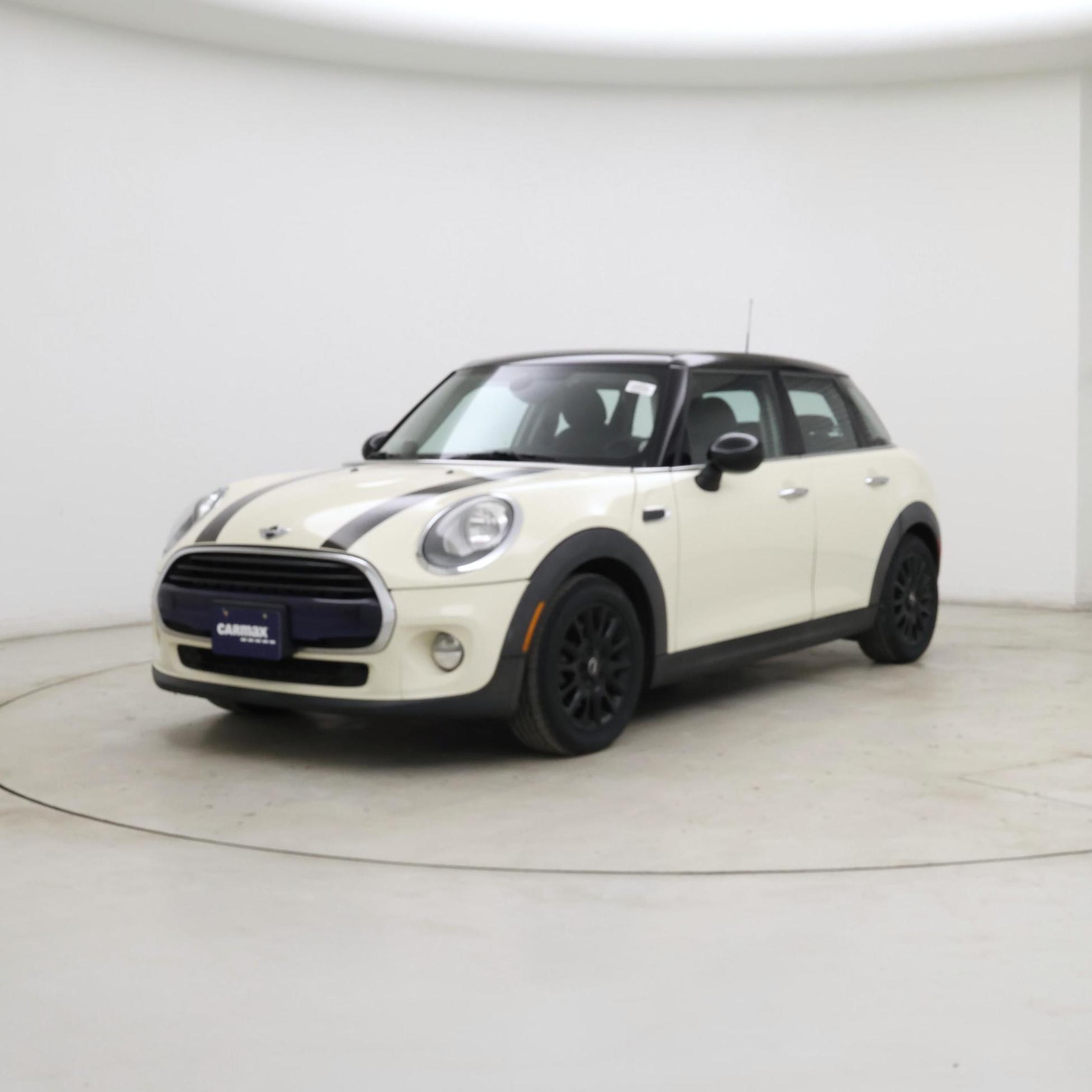 Thumbnail: 2016 MINI Cooper Hardtop - 4