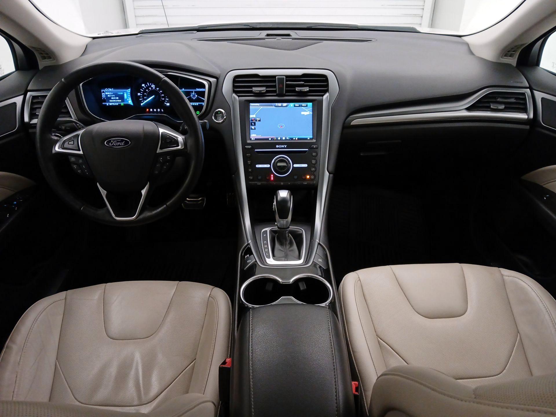 Thumbnail: 2016 Ford Fusion - 9