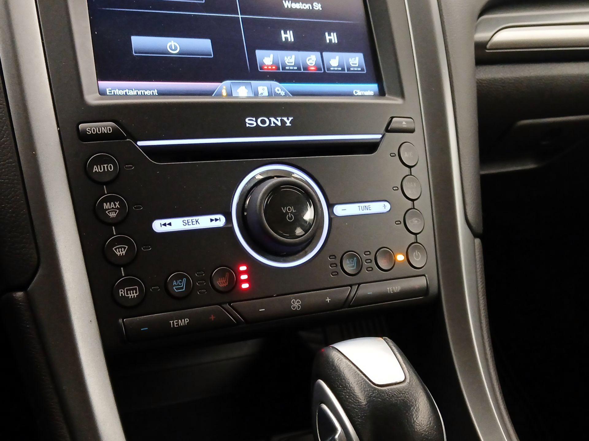 Thumbnail: 2016 Ford Fusion - 17