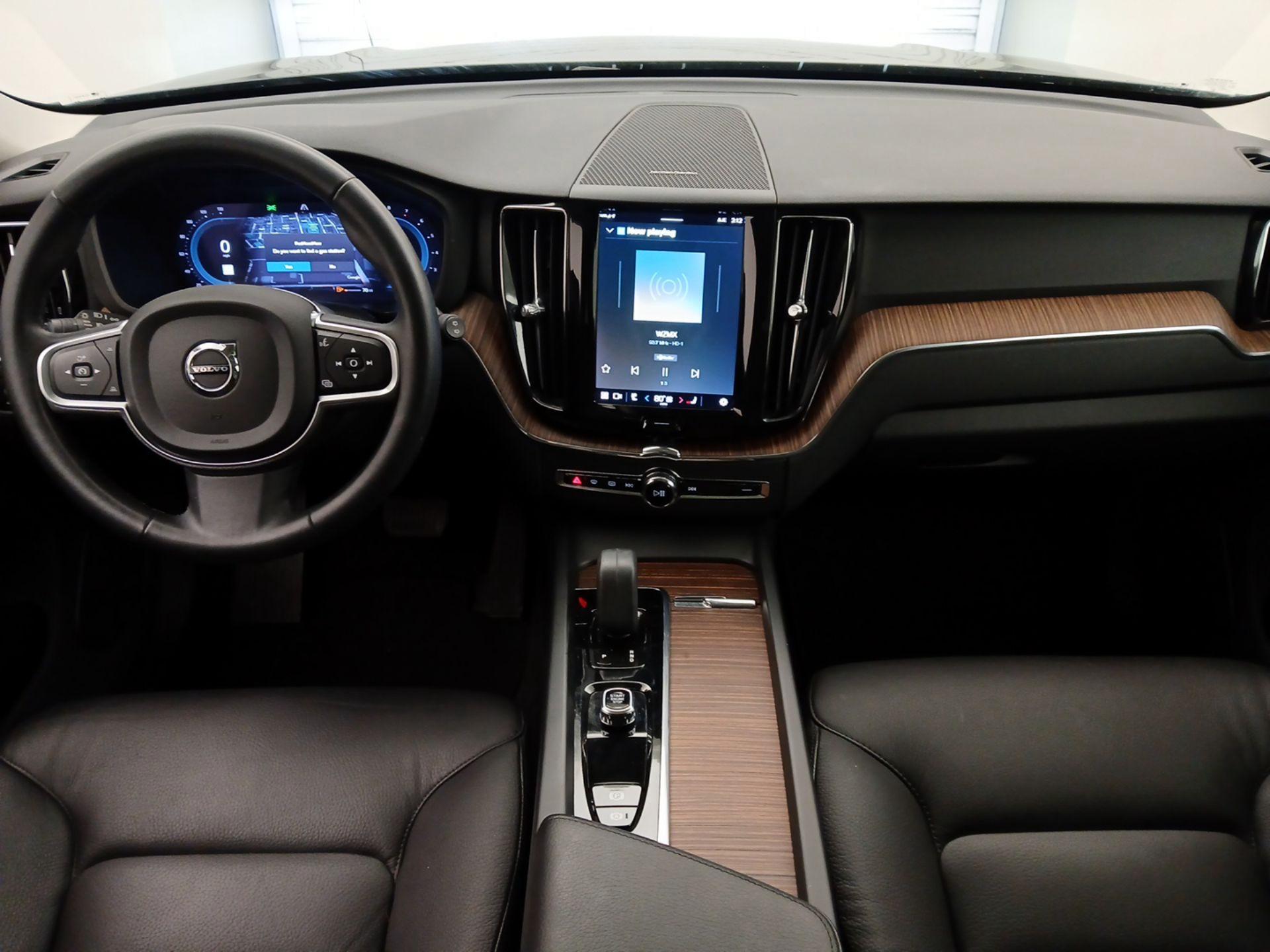 Thumbnail: 2022 Volvo XC60 - 9