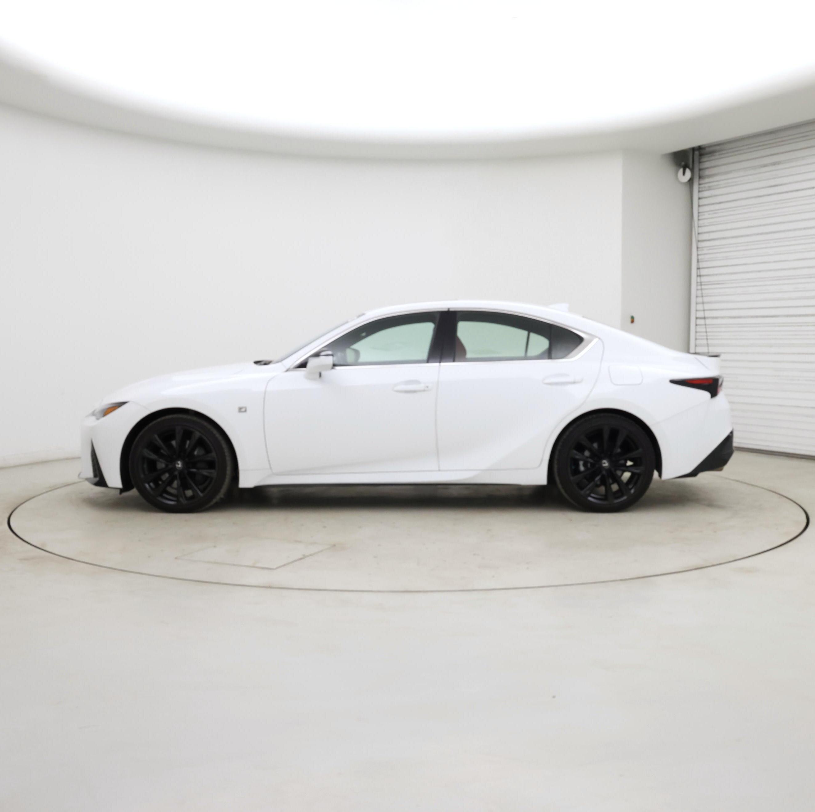 Thumbnail: 2024 Lexus IS - 3