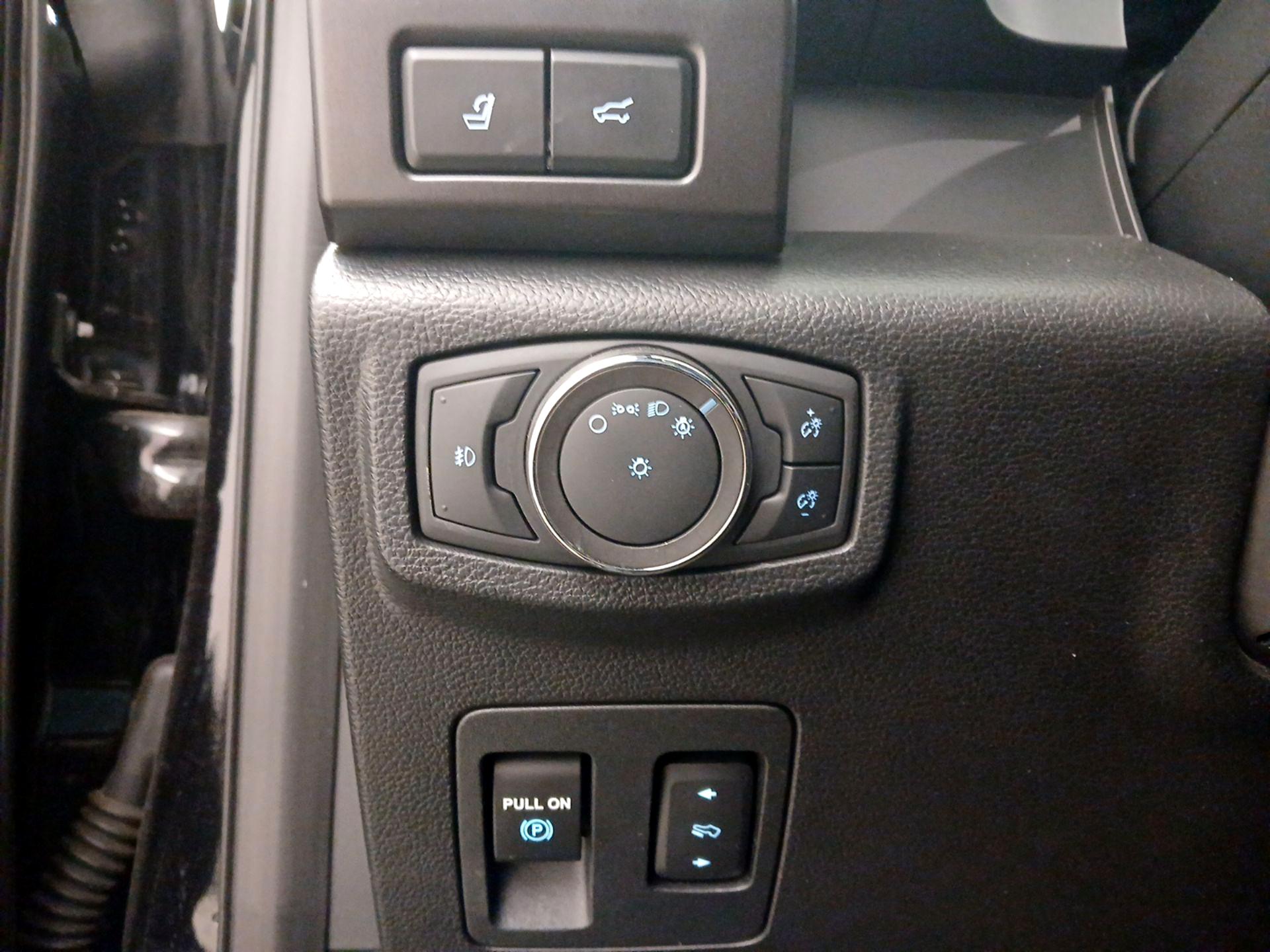 Thumbnail: 2020 Ford Expedition - 13