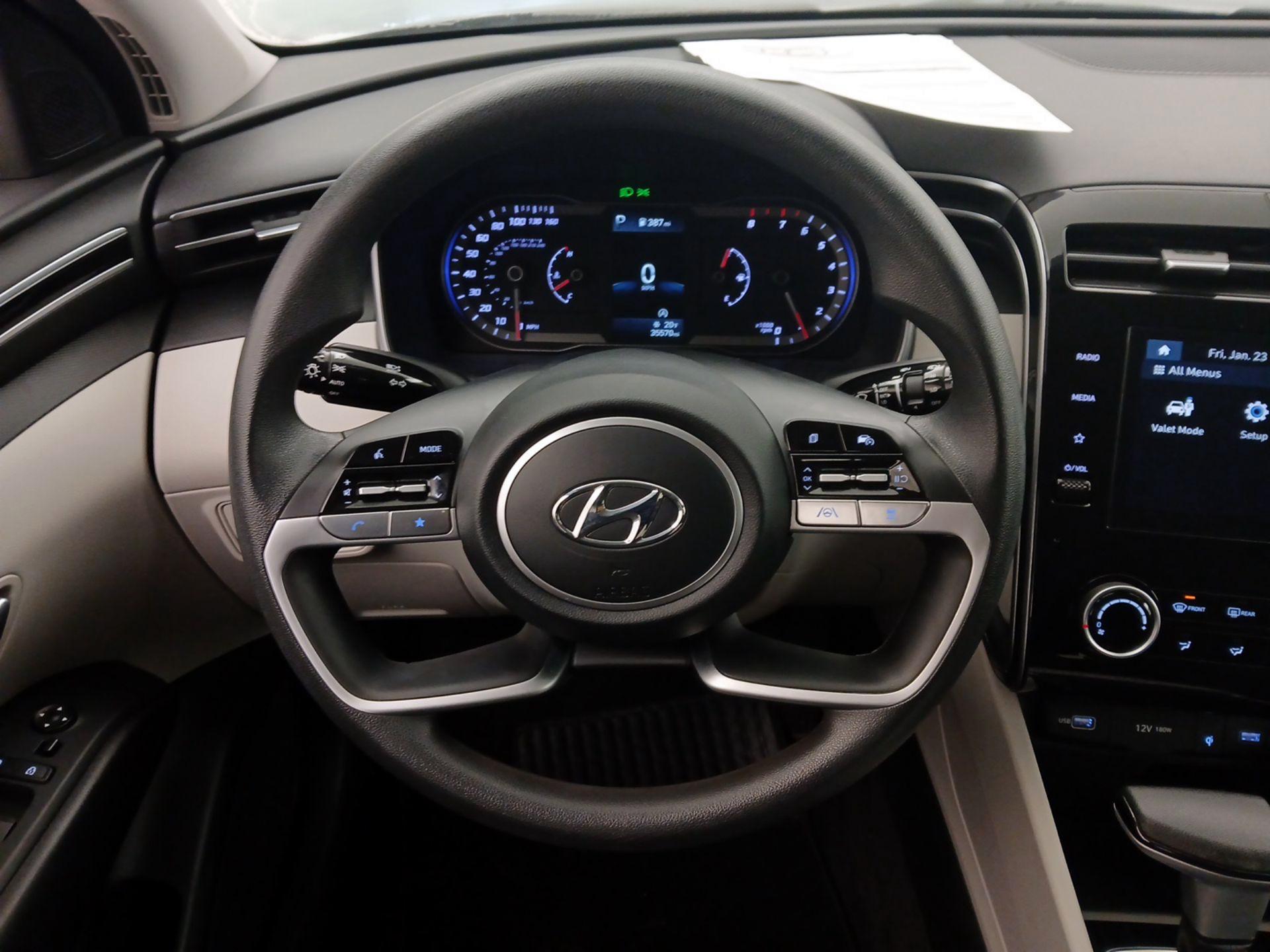 Thumbnail: 2023 Hyundai Tucson - 10