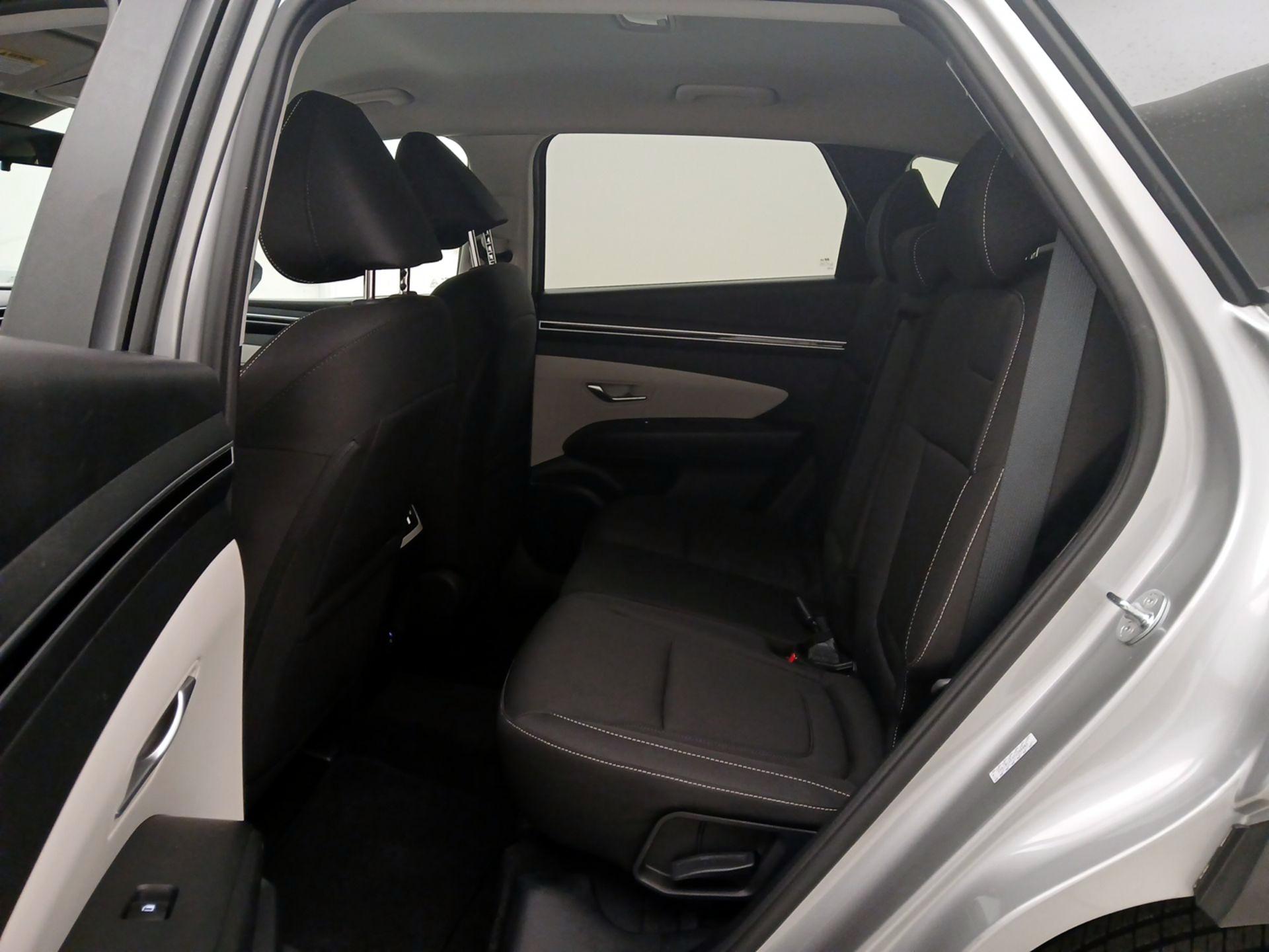 Thumbnail: 2023 Hyundai Tucson - 19