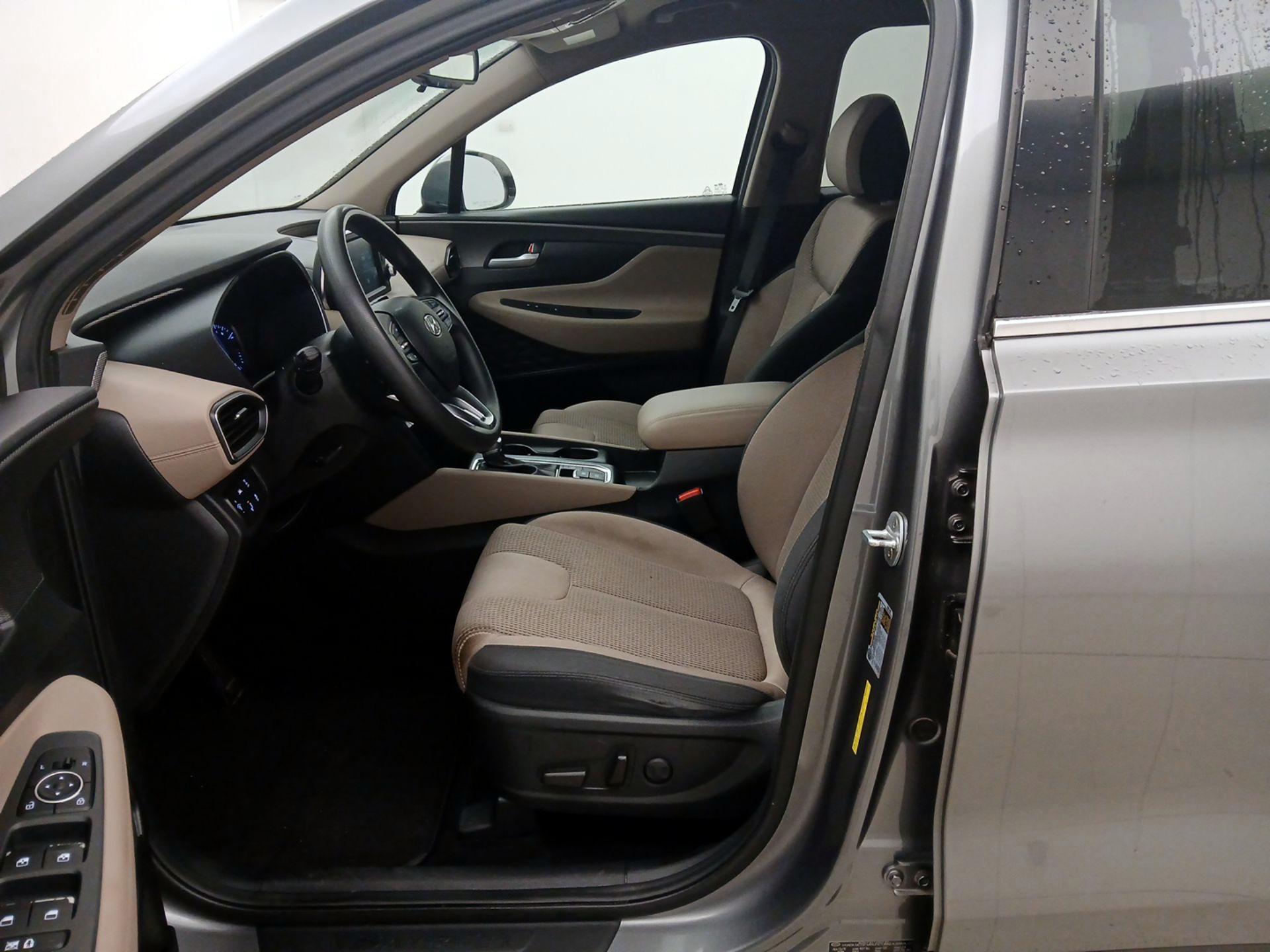 Thumbnail: 2019 Hyundai Santa Fe - 11