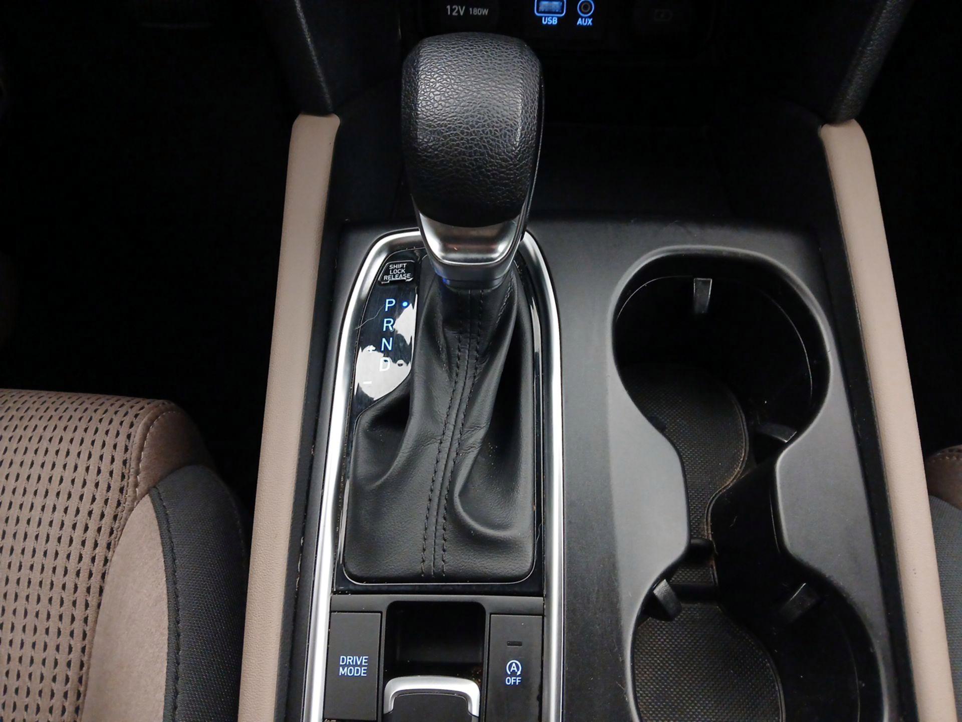 Thumbnail: 2019 Hyundai Santa Fe - 17