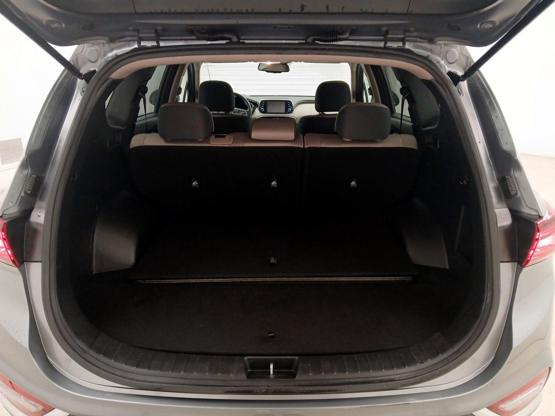 Thumbnail: 2019 Hyundai Santa Fe - 20