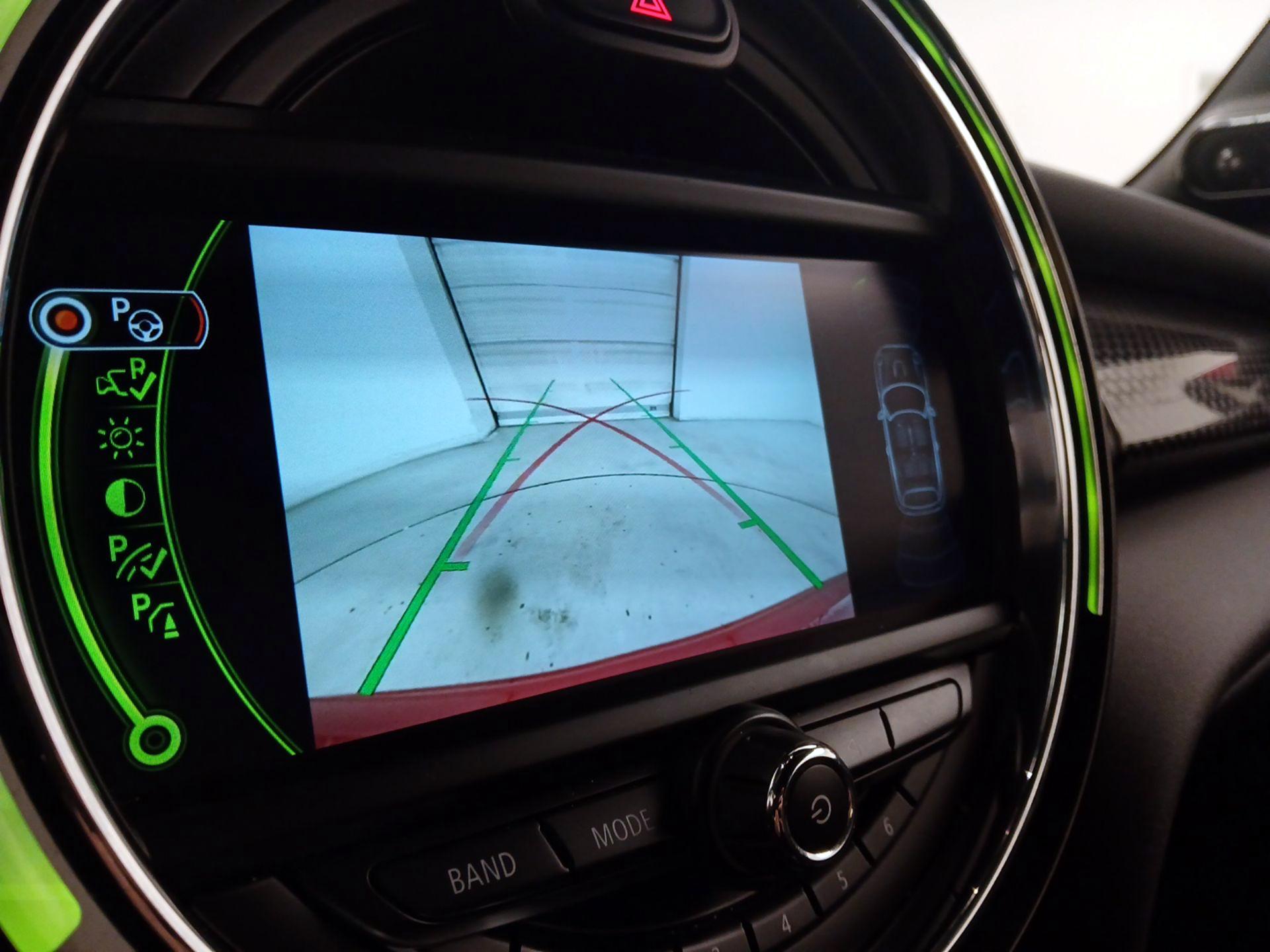 Thumbnail: 2018 MINI Cooper - 15