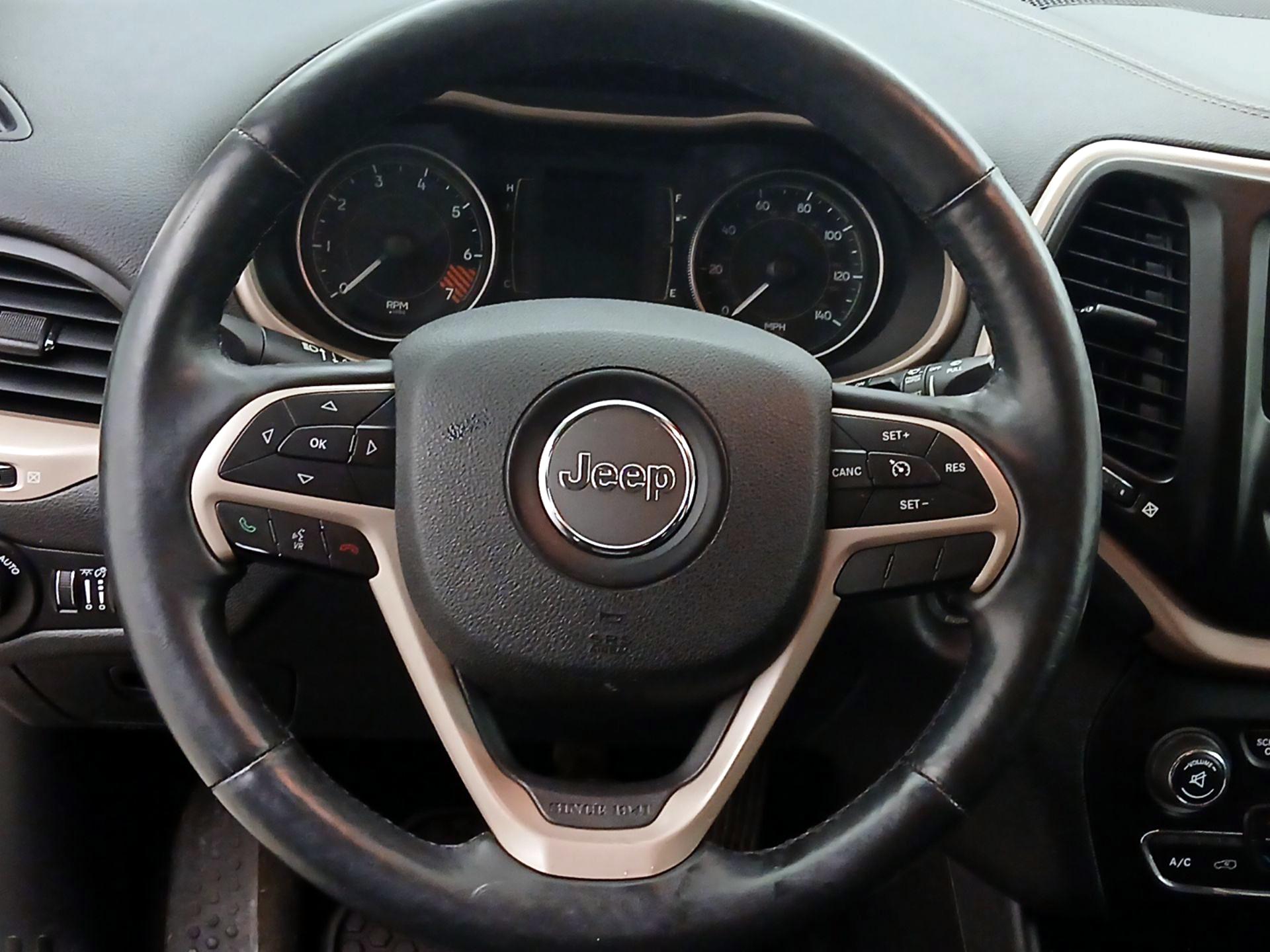 Thumbnail: 2014 Jeep Cherokee - 10