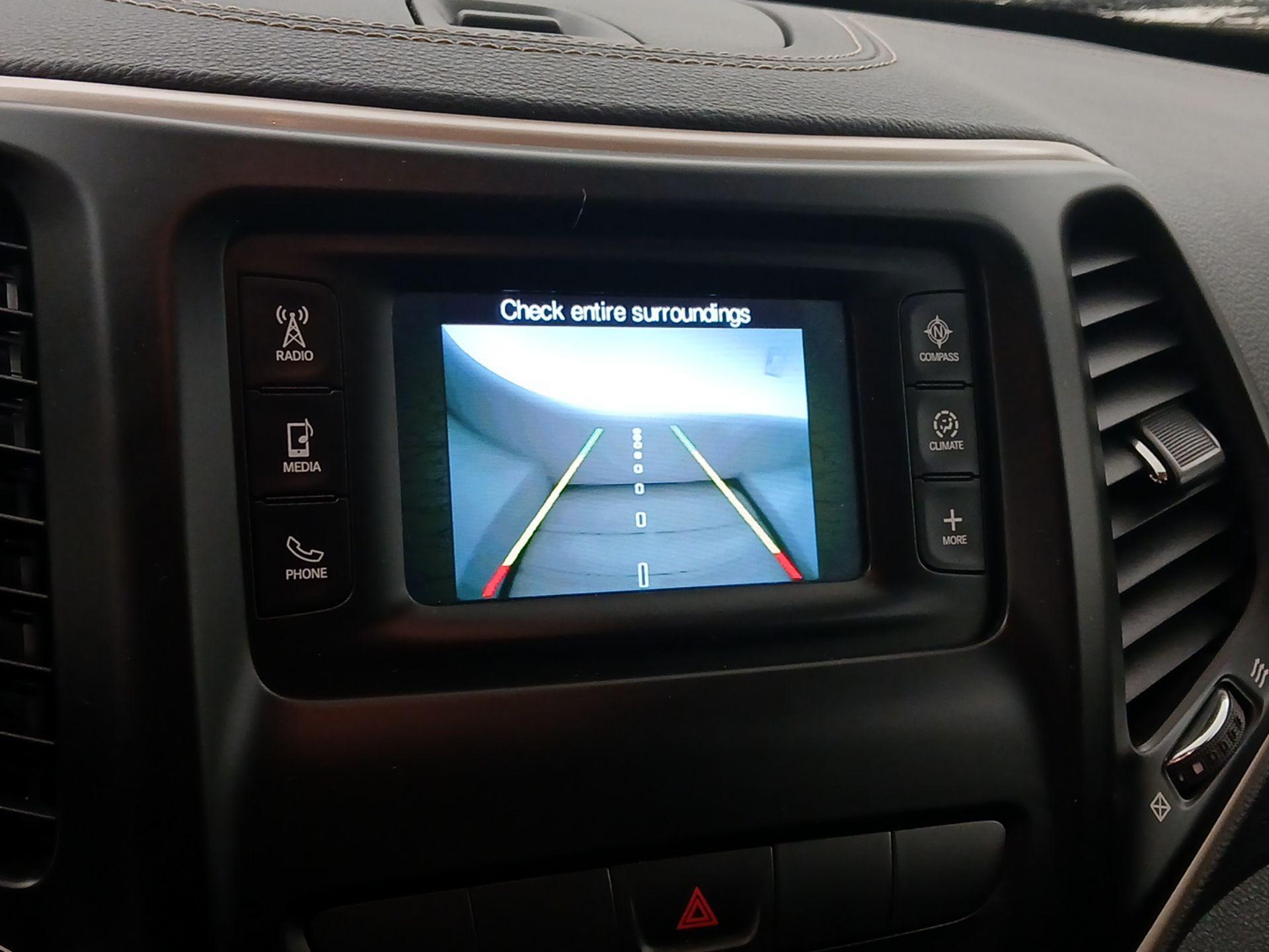 Thumbnail: 2014 Jeep Cherokee - 14