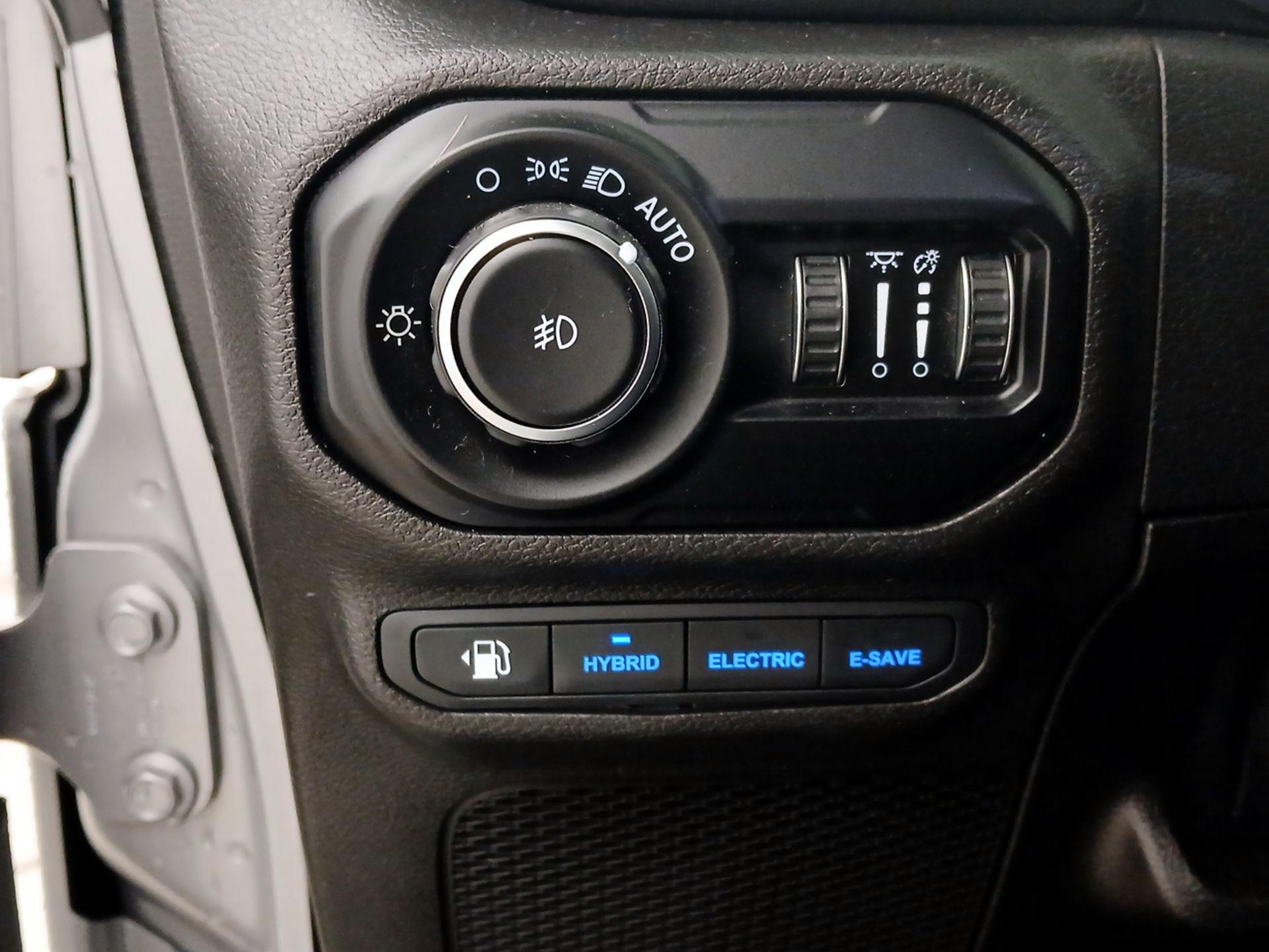 Thumbnail: 2021 Jeep Wrangler - 13