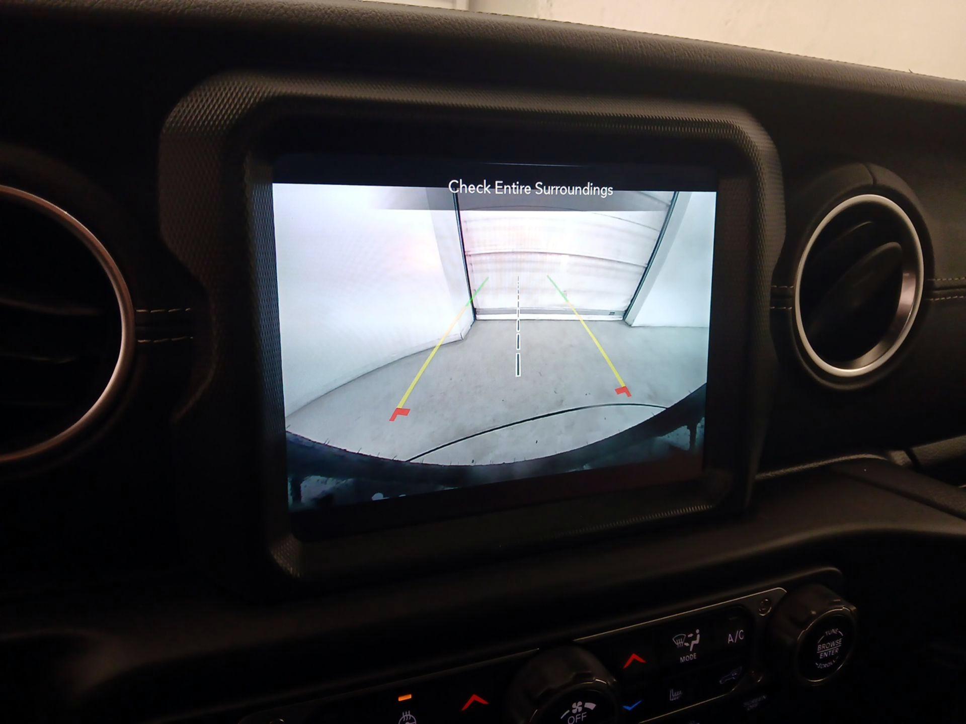 Thumbnail: 2021 Jeep Wrangler - 15