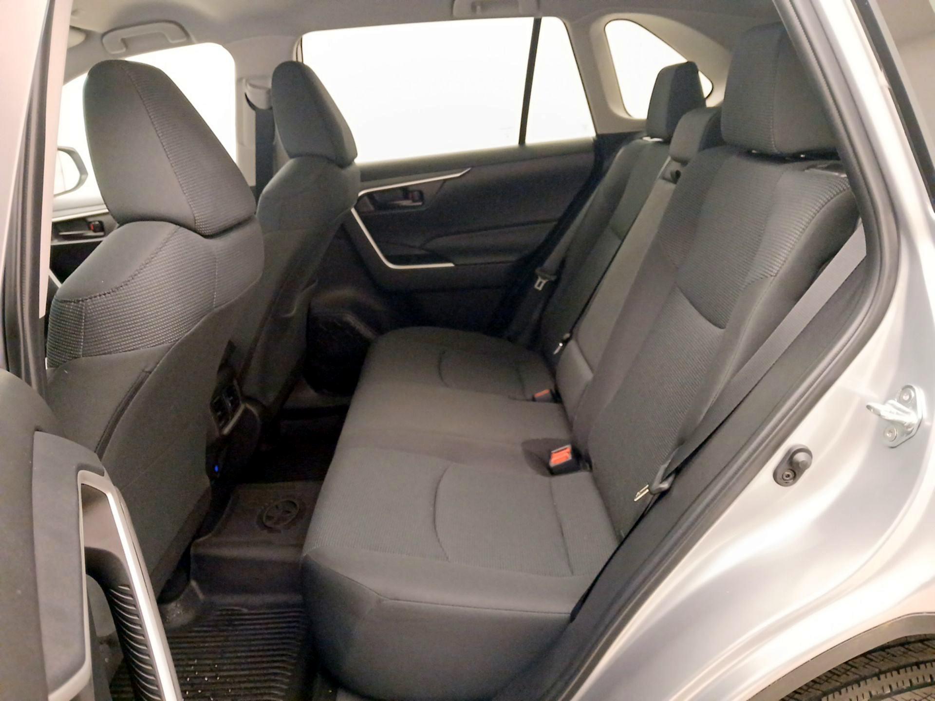 Thumbnail: 2023 Toyota RAV4 - 19