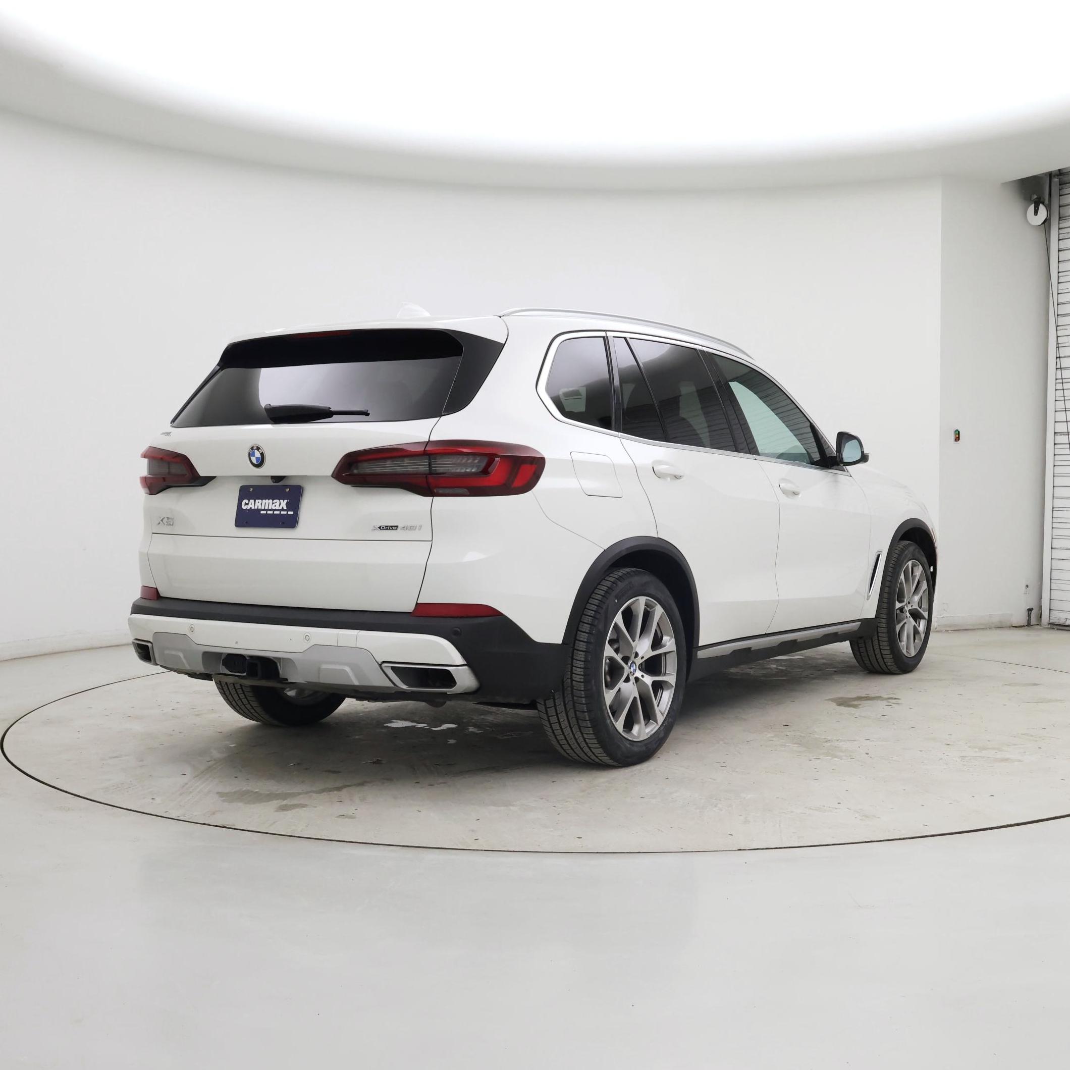 Thumbnail: 2022 BMW X5 - 8