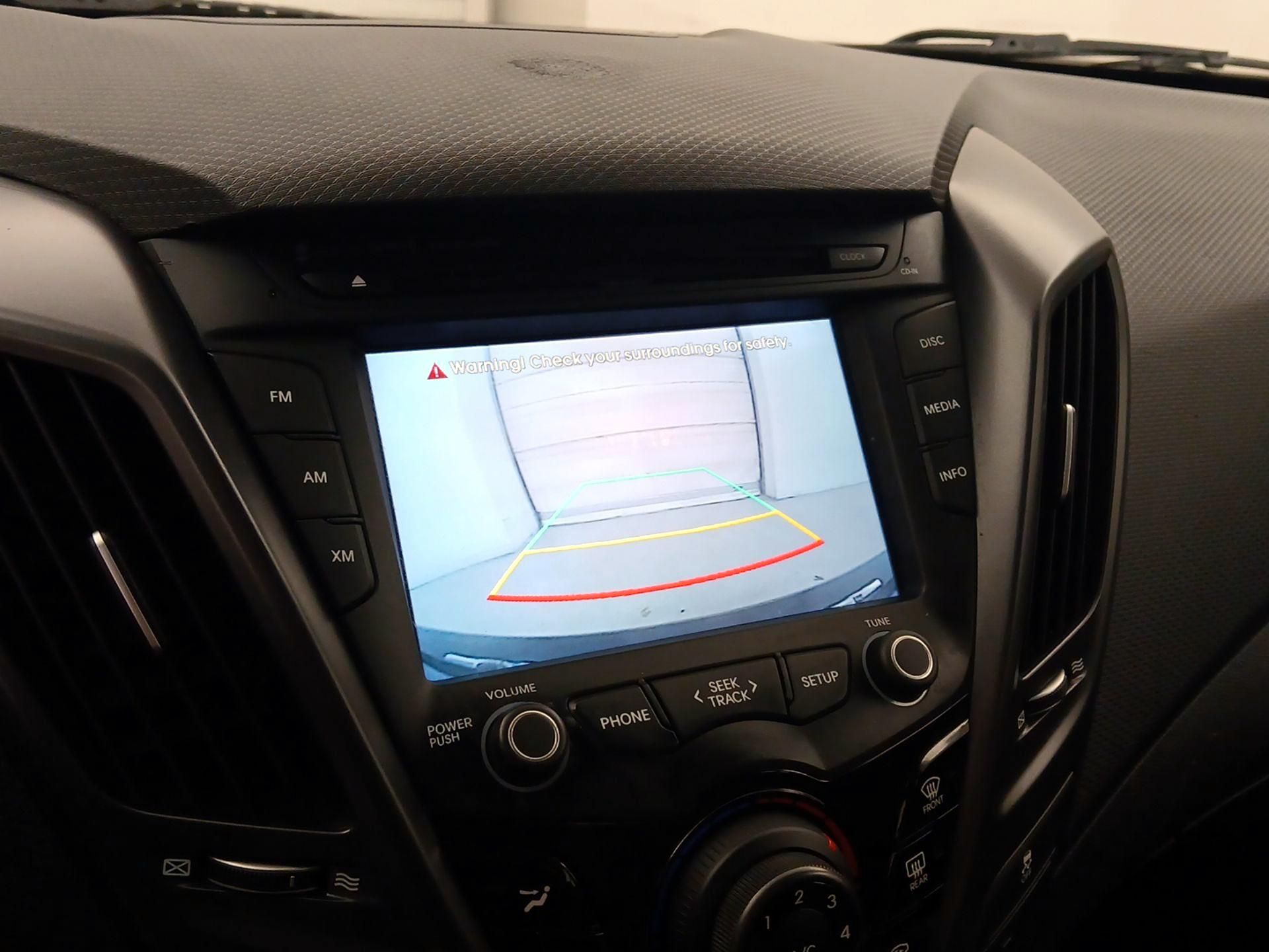 Thumbnail: 2015 Hyundai Veloster - 14