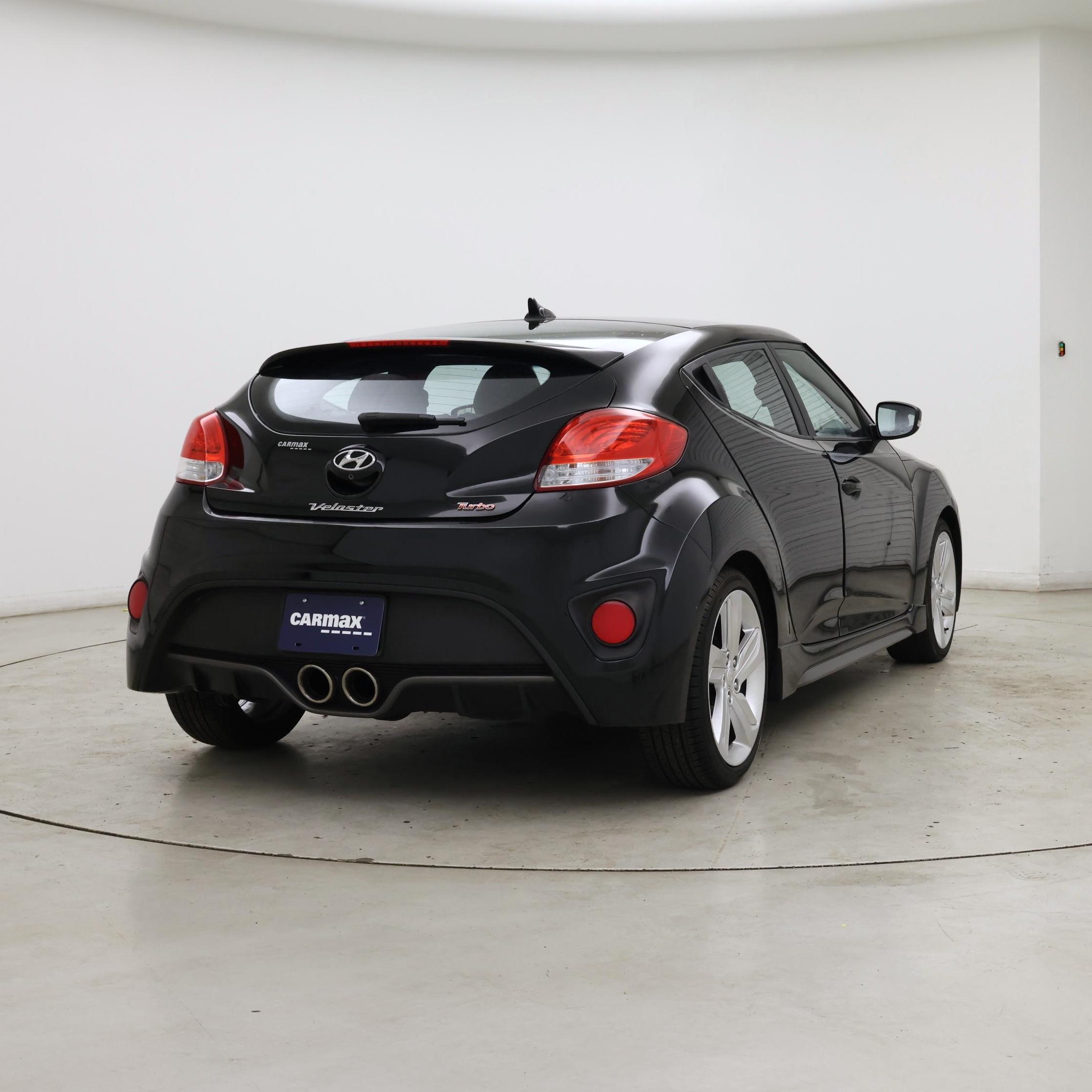 Thumbnail: 2015 Hyundai Veloster - 8