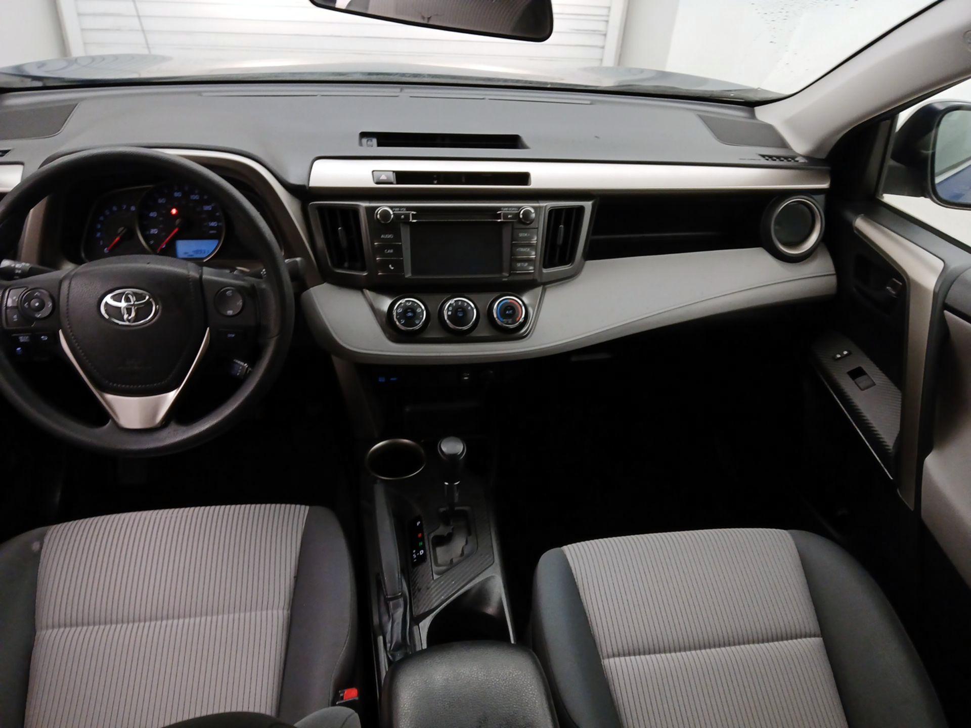 Thumbnail: 2014 Toyota RAV4 - 9