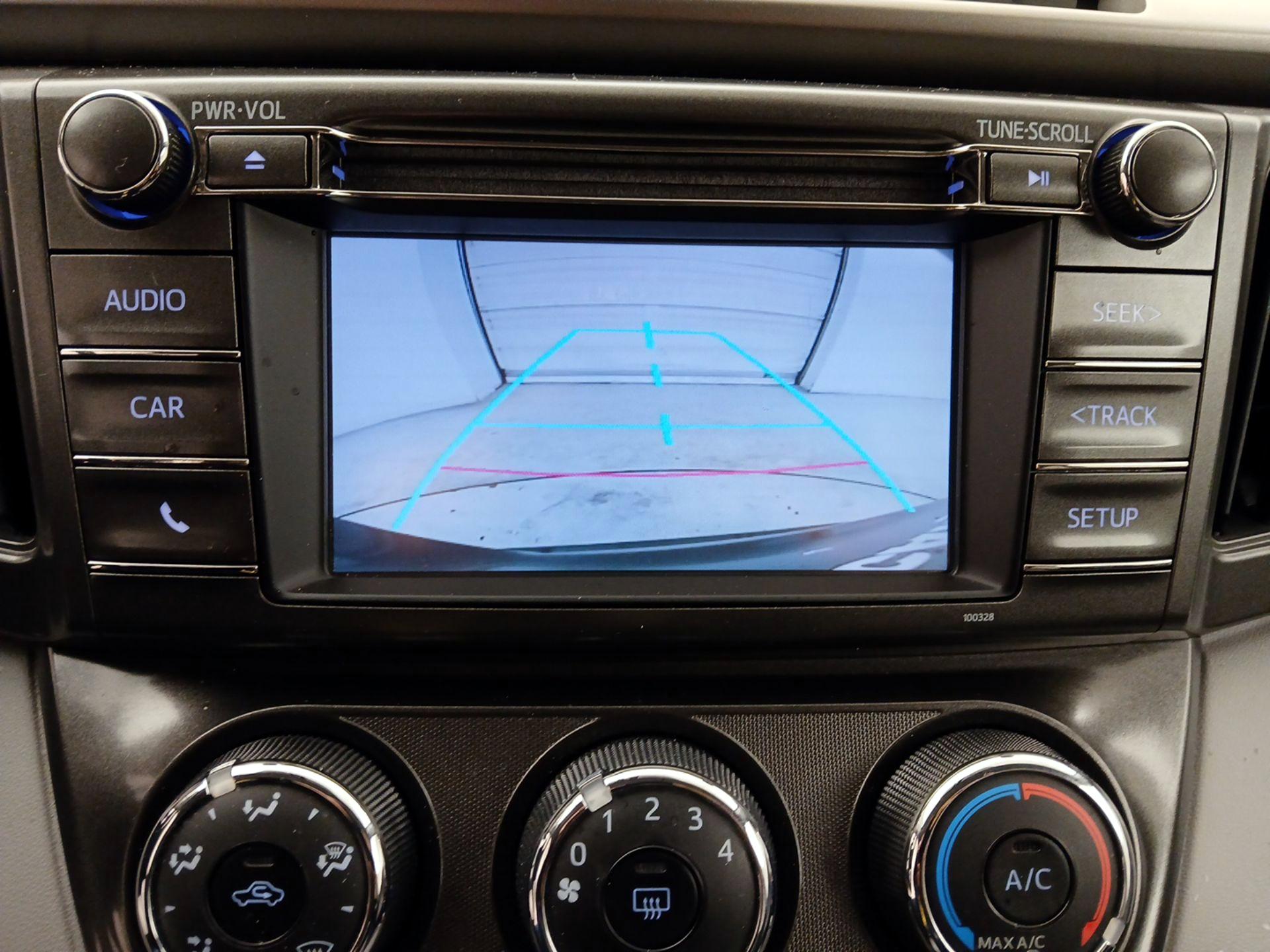 Thumbnail: 2014 Toyota RAV4 - 14