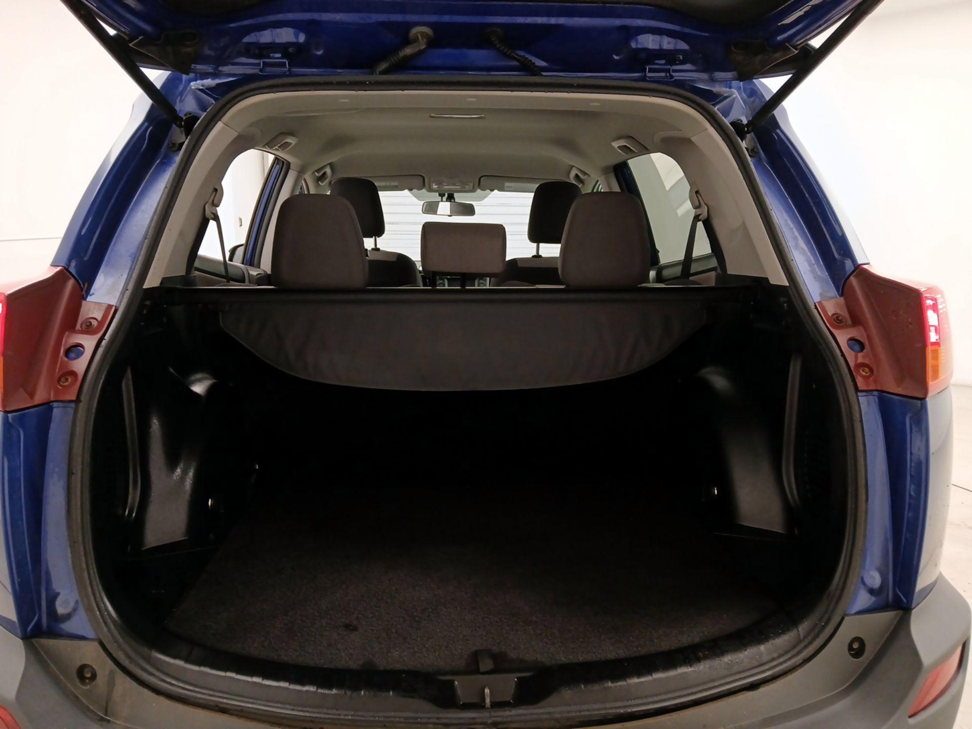 Thumbnail: 2014 Toyota RAV4 - 20