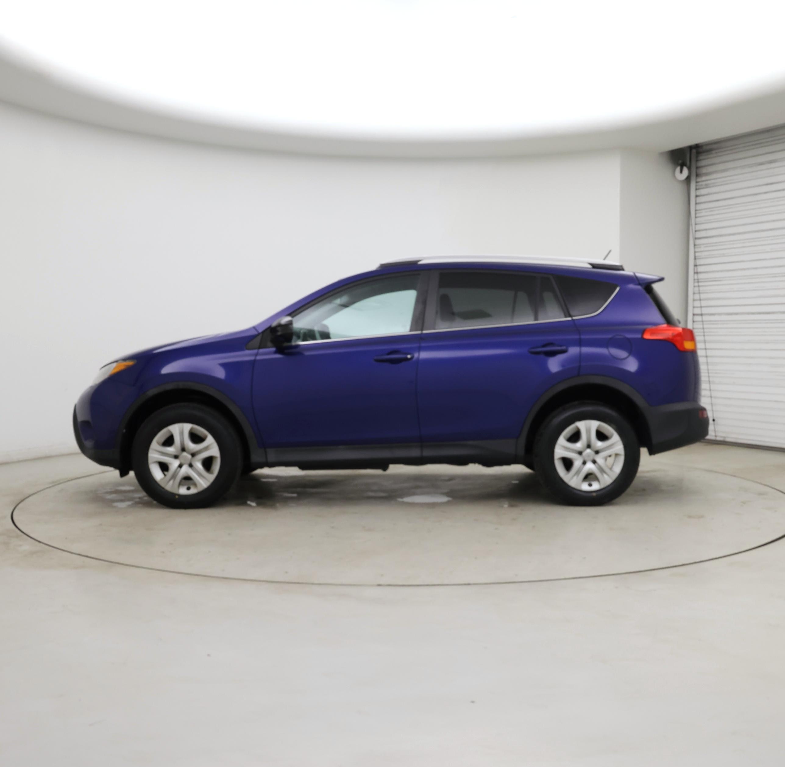 Thumbnail: 2014 Toyota RAV4 - 3