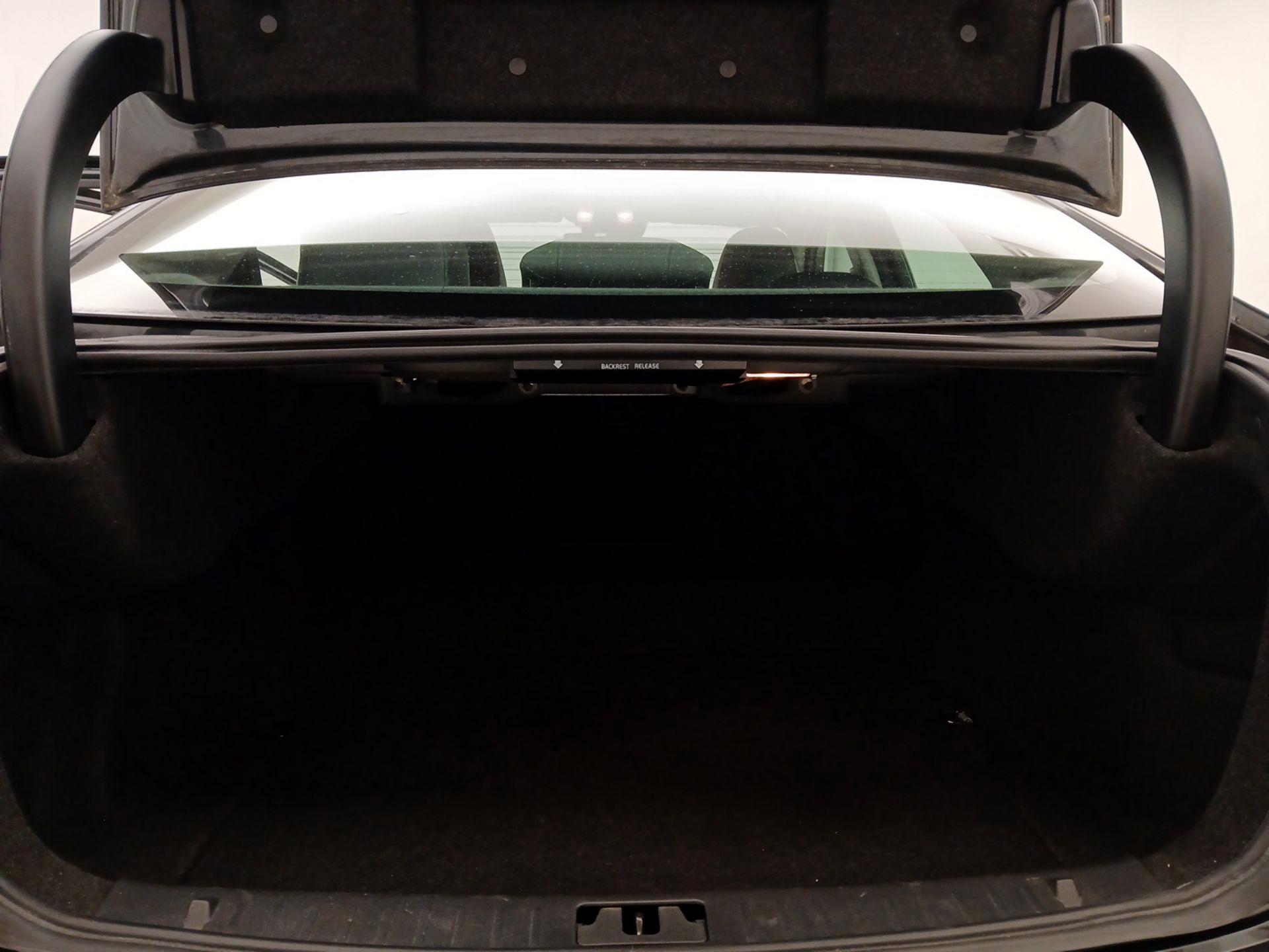 Thumbnail: 2016 Volvo S60 - 20