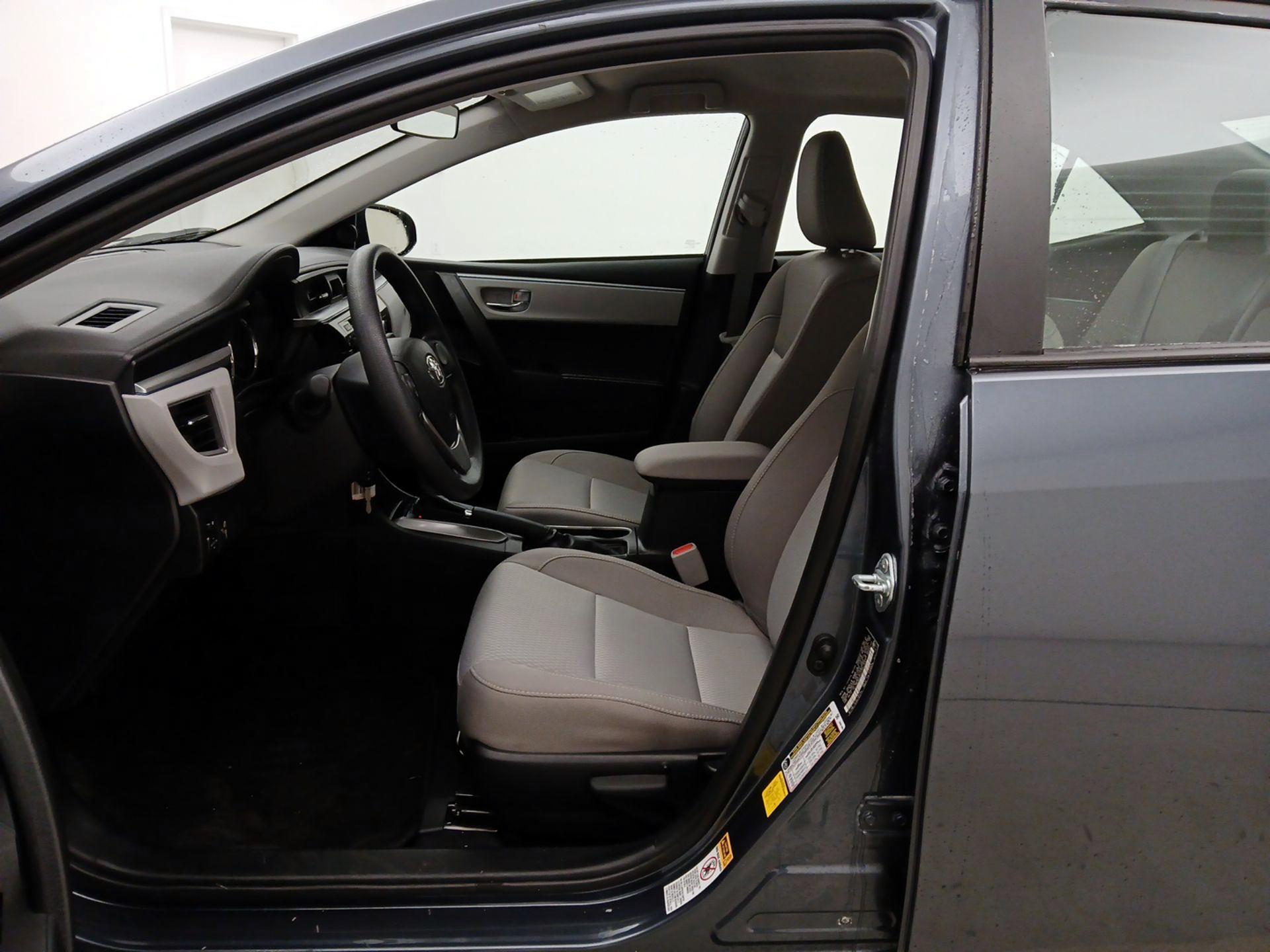 Thumbnail: 2016 Toyota Corolla - 11