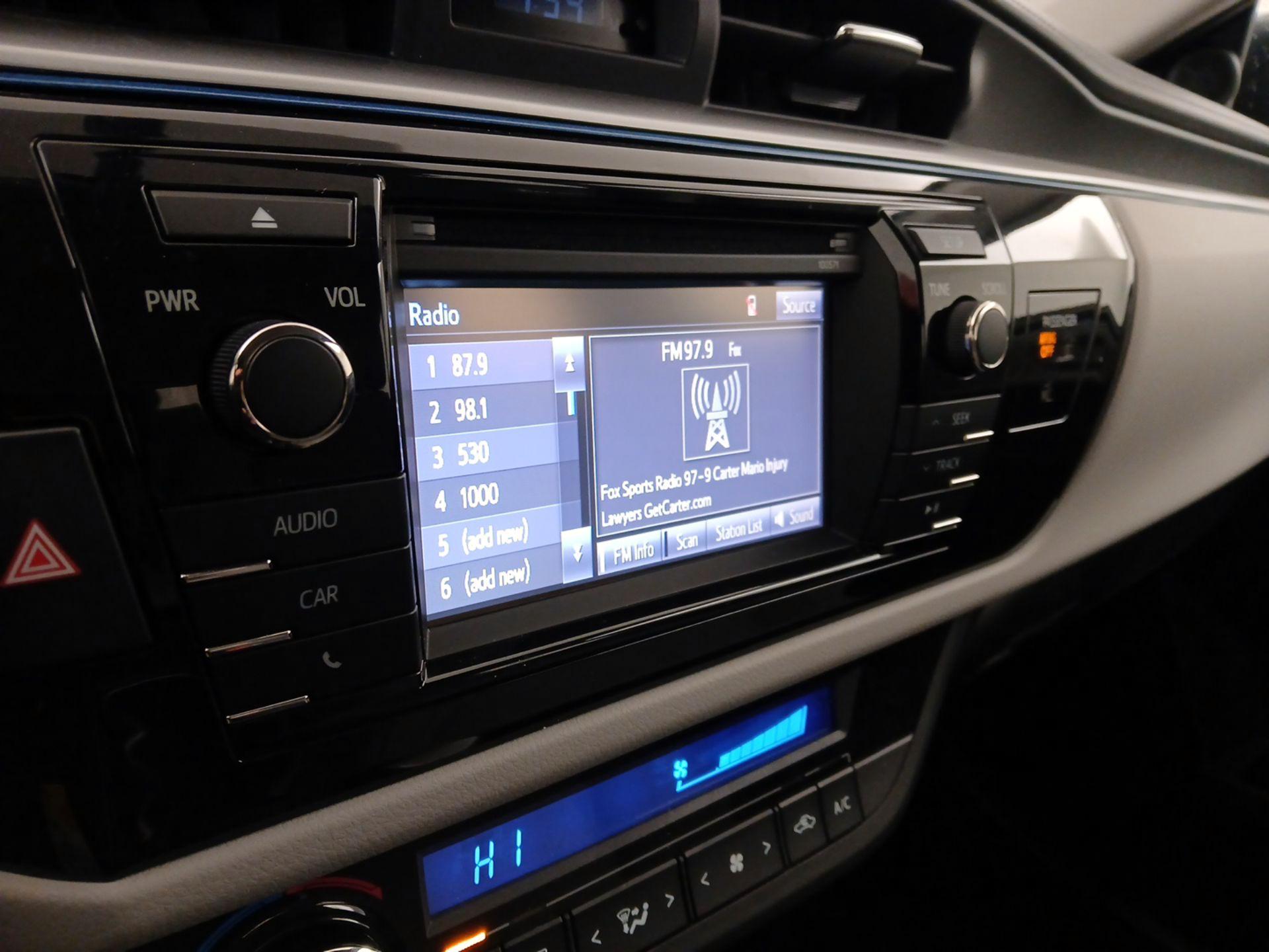 Thumbnail: 2016 Toyota Corolla - 15