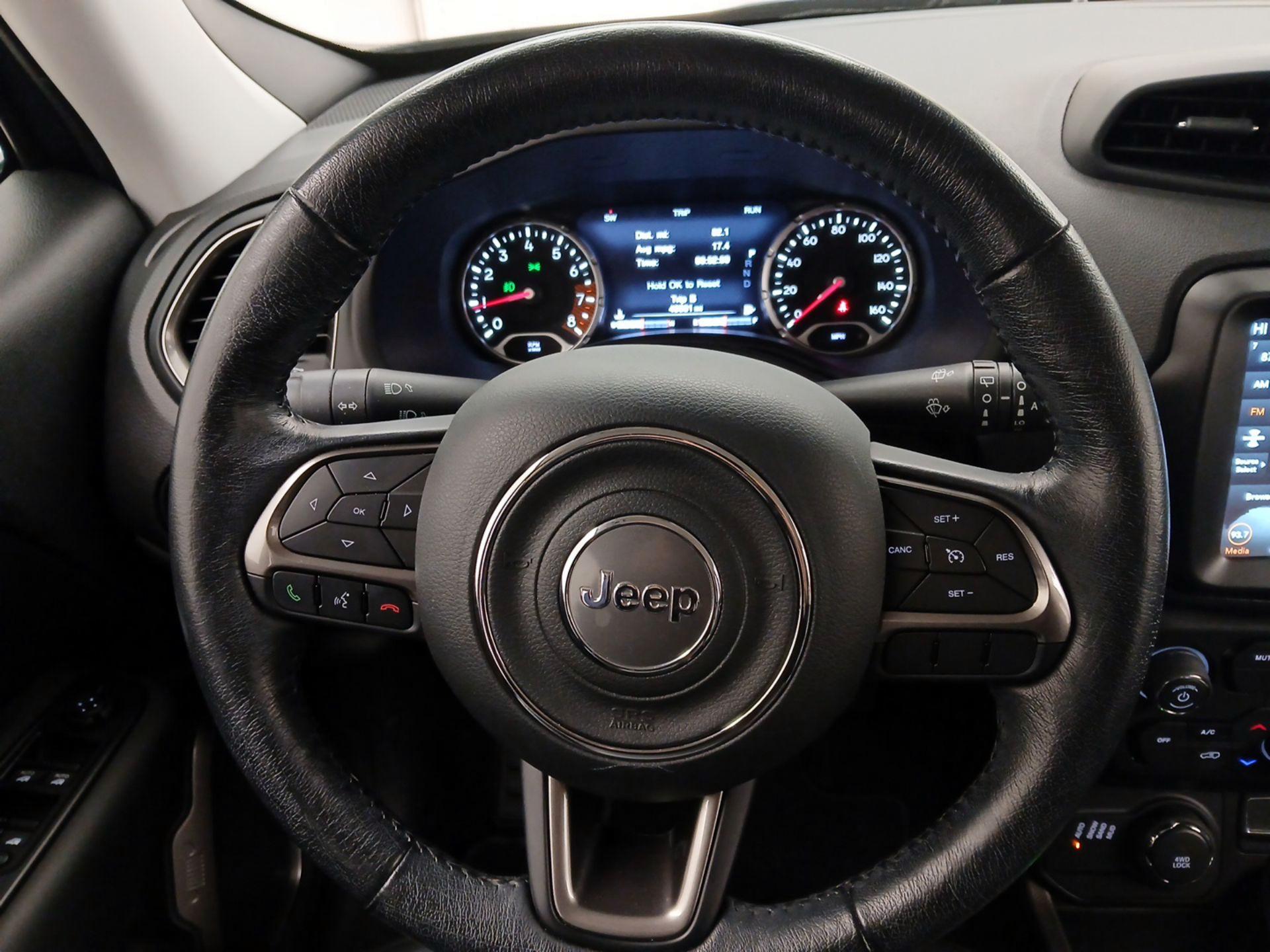 Thumbnail: 2021 Jeep Renegade - 10