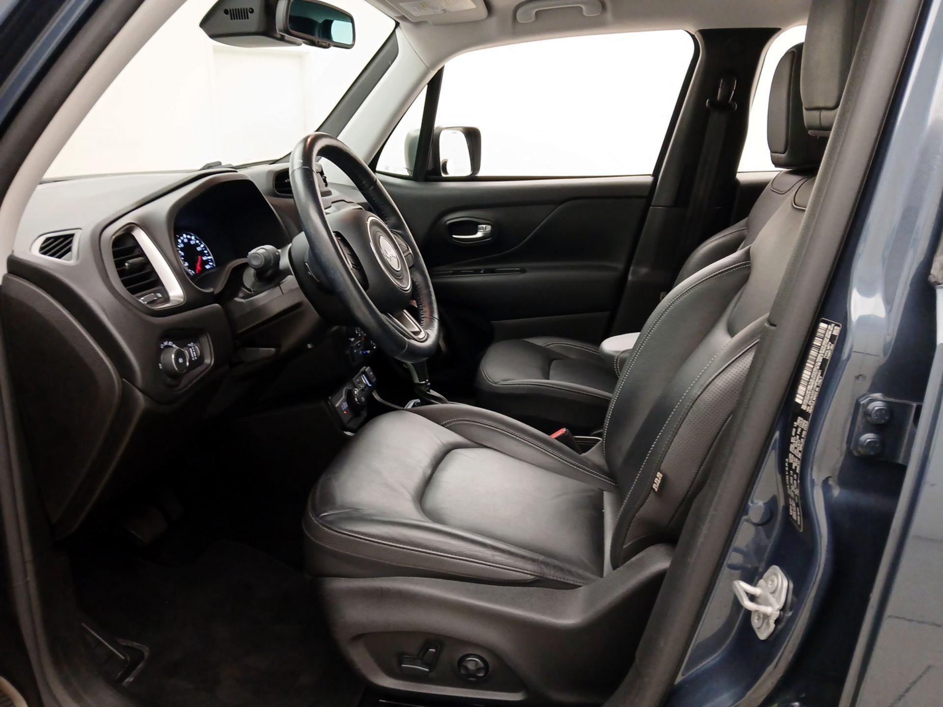 Thumbnail: 2021 Jeep Renegade - 11