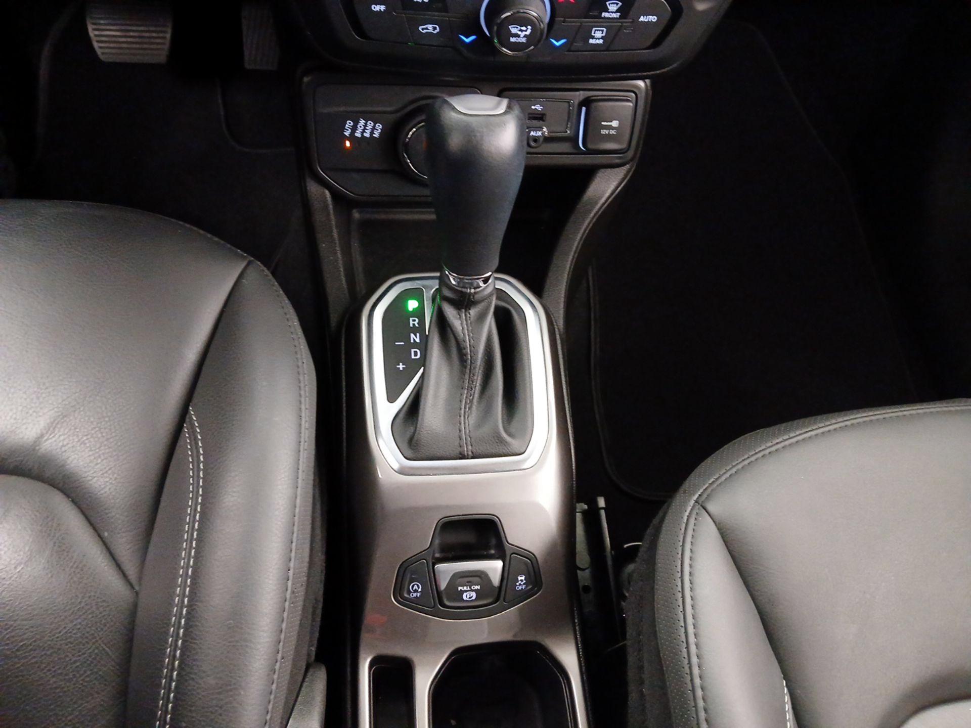 Thumbnail: 2021 Jeep Renegade - 16