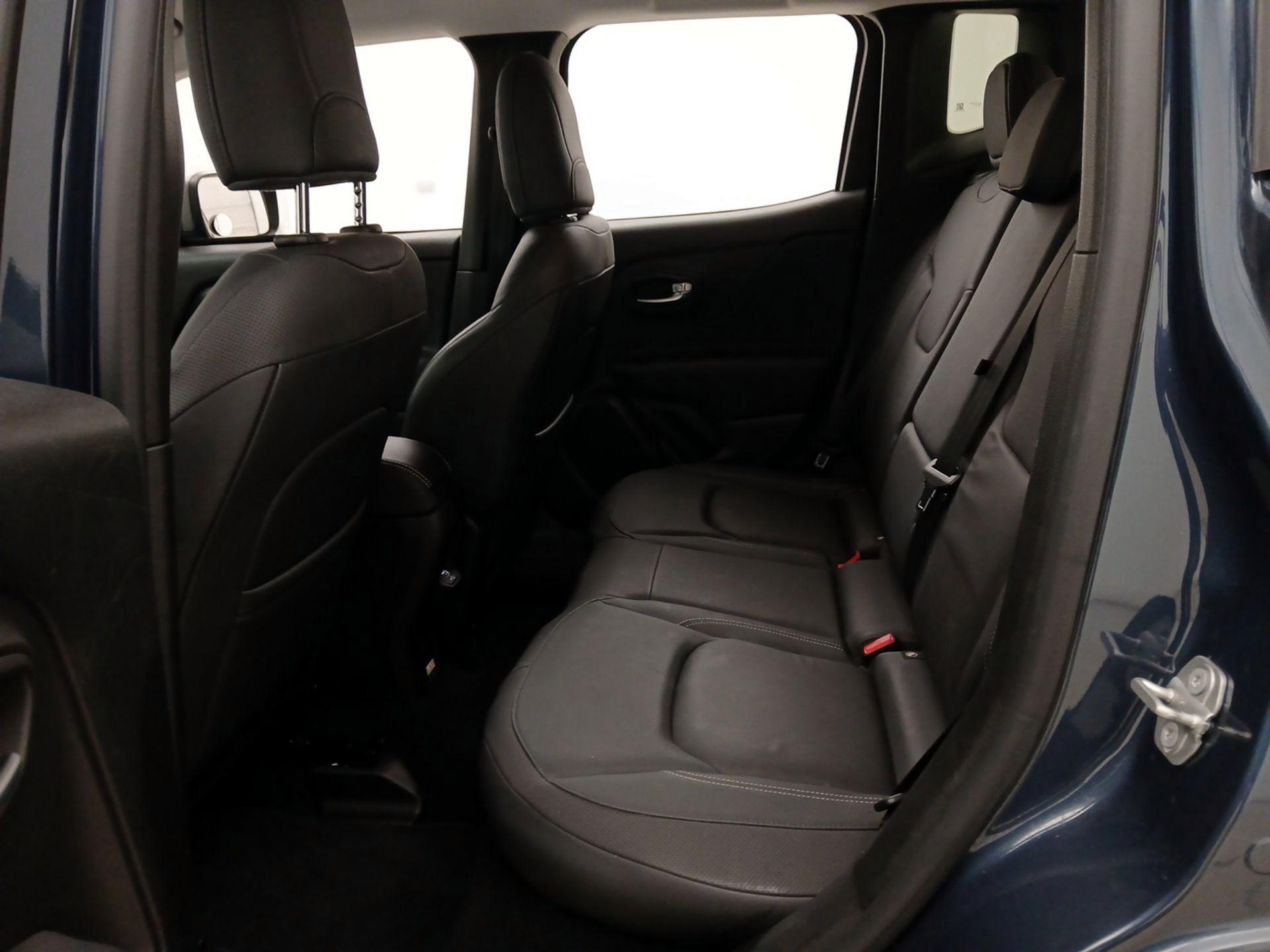 Thumbnail: 2021 Jeep Renegade - 17